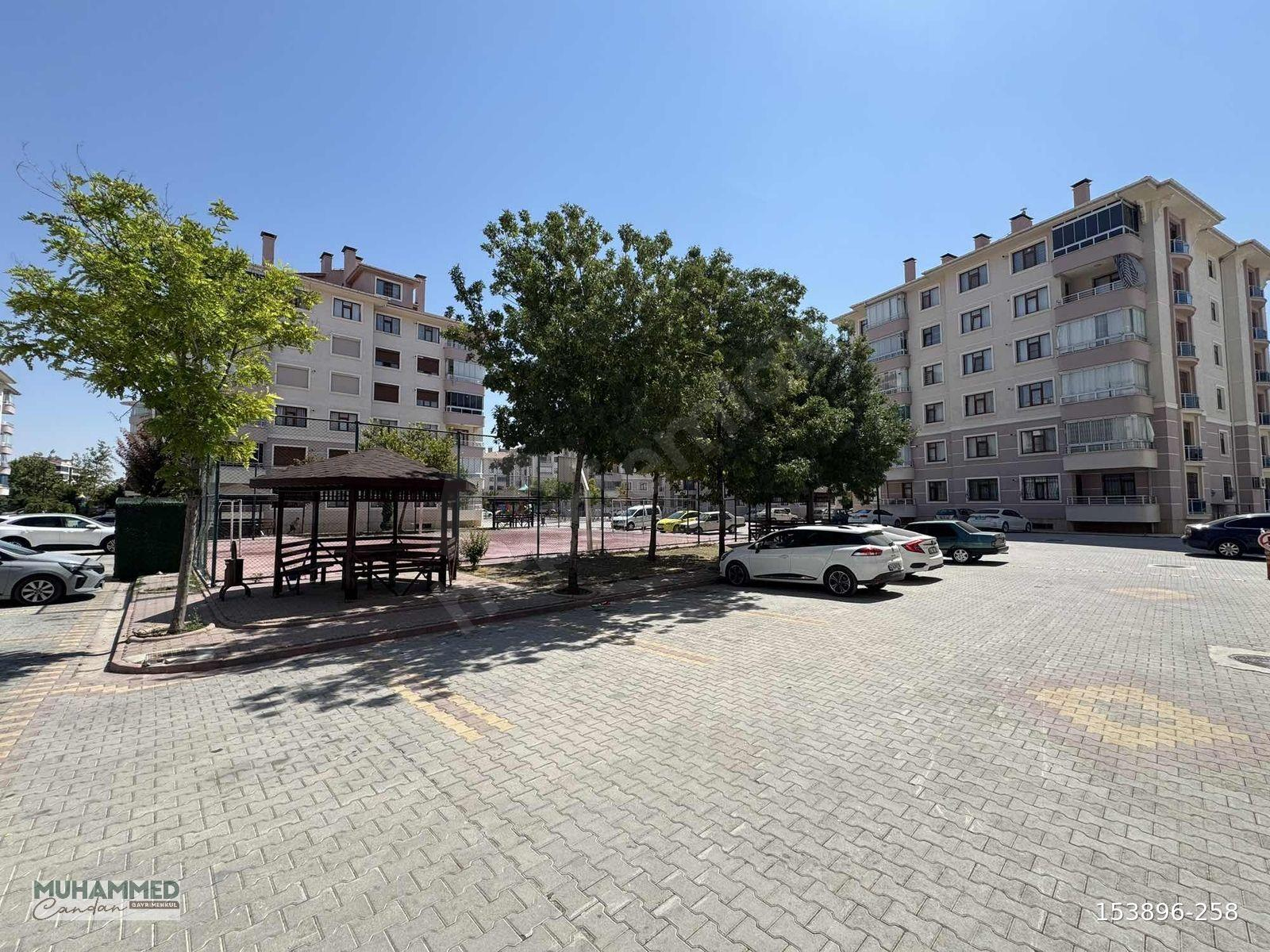 AKYILDIZ SİTESİNDE ARA KAT 3+1 SATILIK DAİRE
