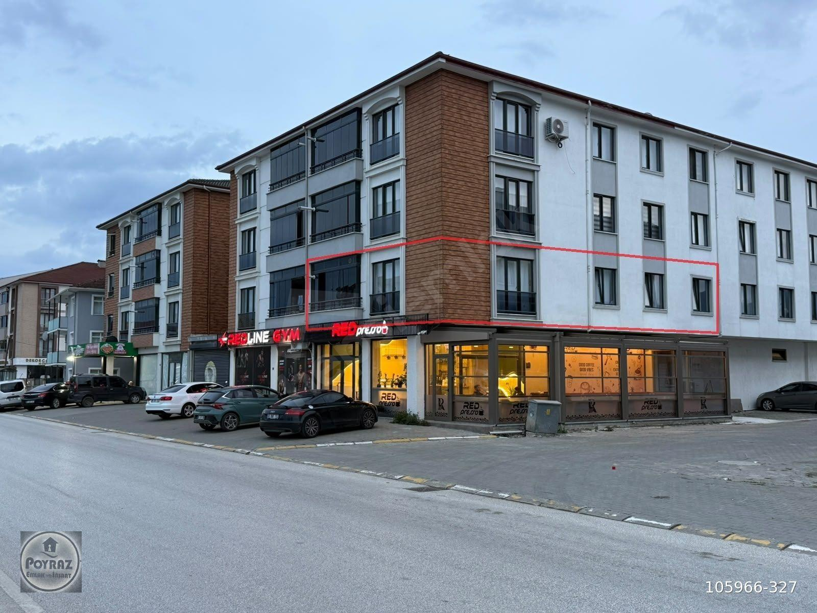 CUMAYERİ ORTA MAH. CADDE ÜSTÜ SATILIK 135 M² ARA KAT 3+1