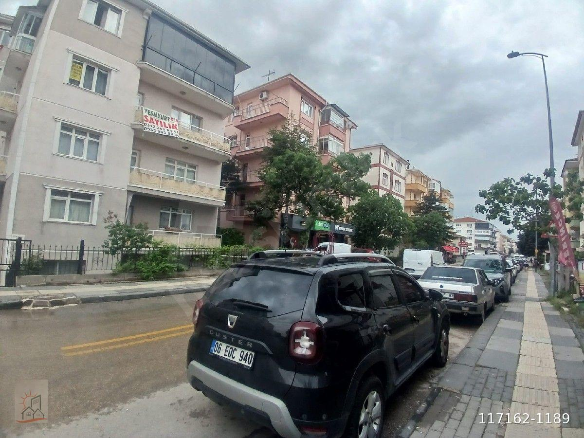 YEŞİLYURT GAYRİMENKUL'DEN SİNCAN SELÇUKLU MAHALLESİ İBNİSİNA CADDESİ ÜZERİNDE SATILIK DAİRE