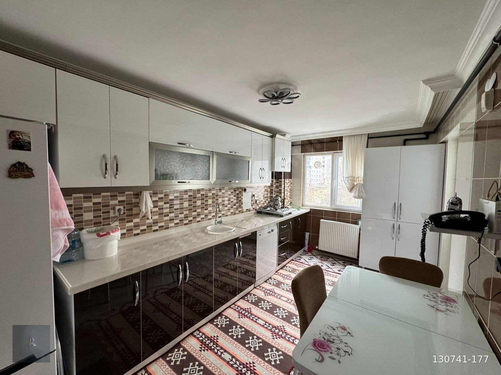 BADE EMLAK İNŞAATTAN SAĞDUYU CADDESİNDE 3+1