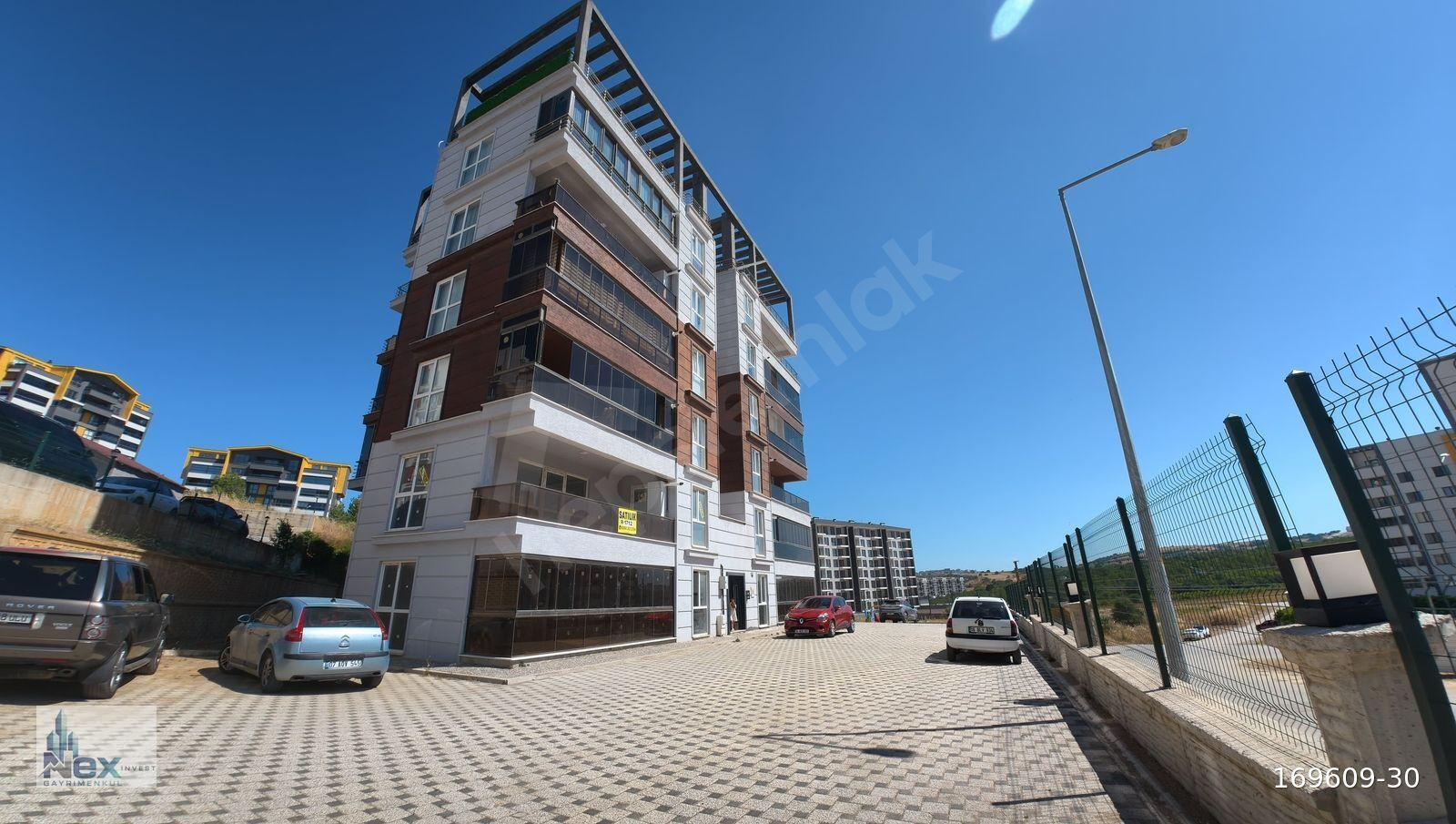 KIZILCIKLI'DA SATILIK GİRİŞ KAT 3+1 DAİRE