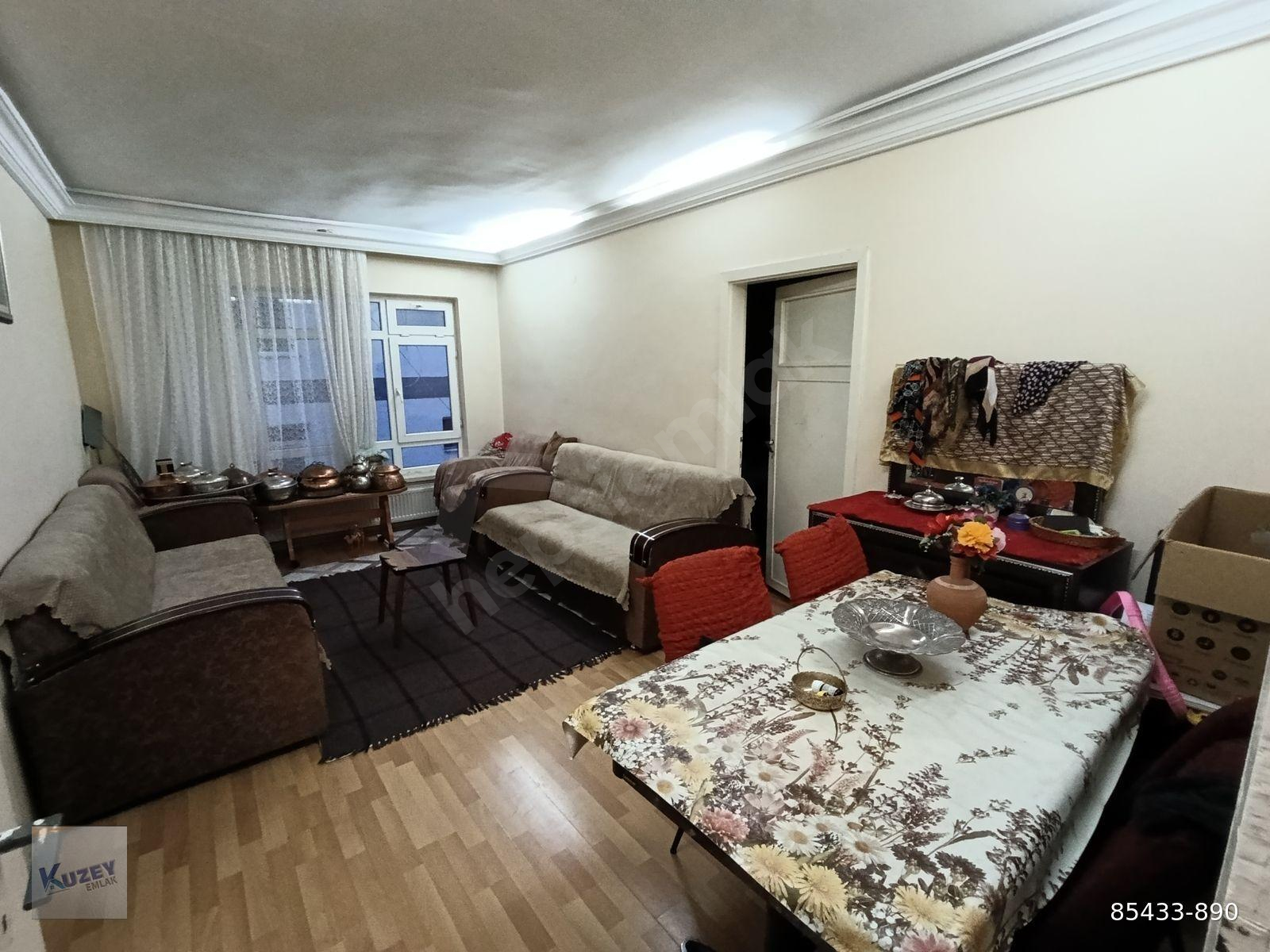 KUZEY EMLAK'TAN MERKEZİ KONUMDA METRO YAKINI ARA KATTA 3+1 DAİRE