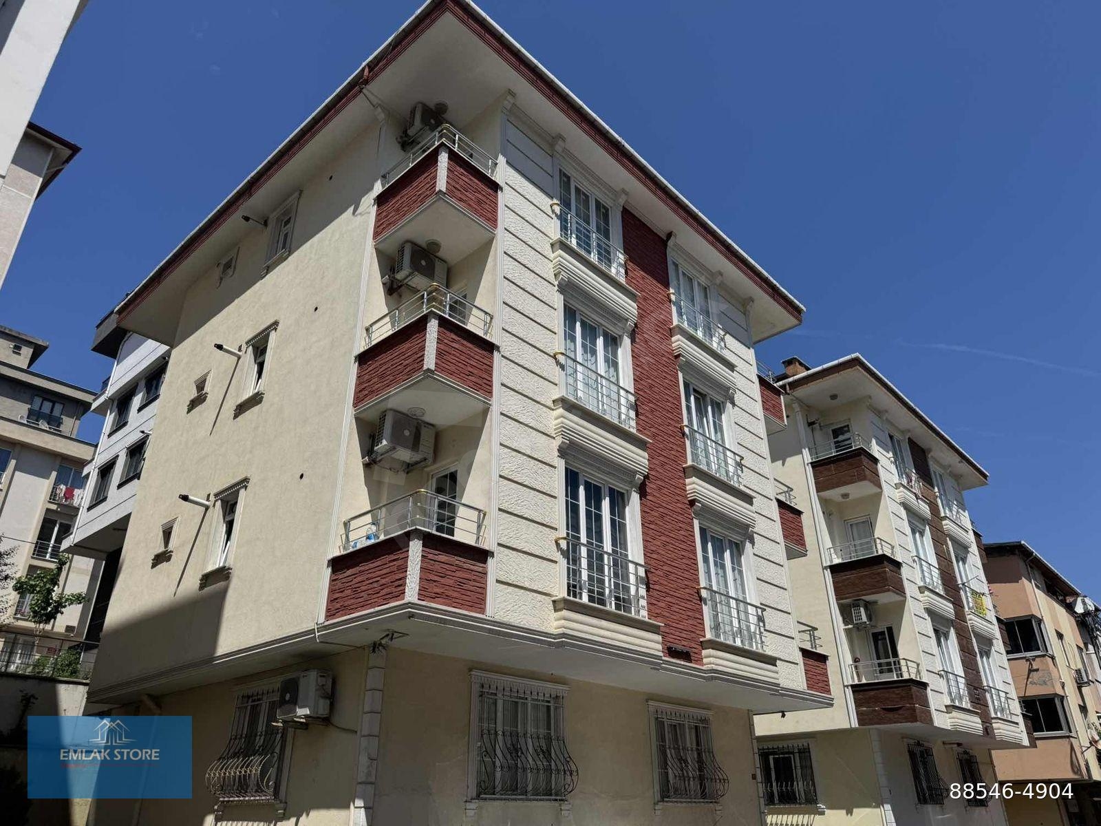 EMLAK STORE'DAN YEDİTEPE ÜNİ YAKINI EN ÜST KATTA EŞYALI KİRALIK