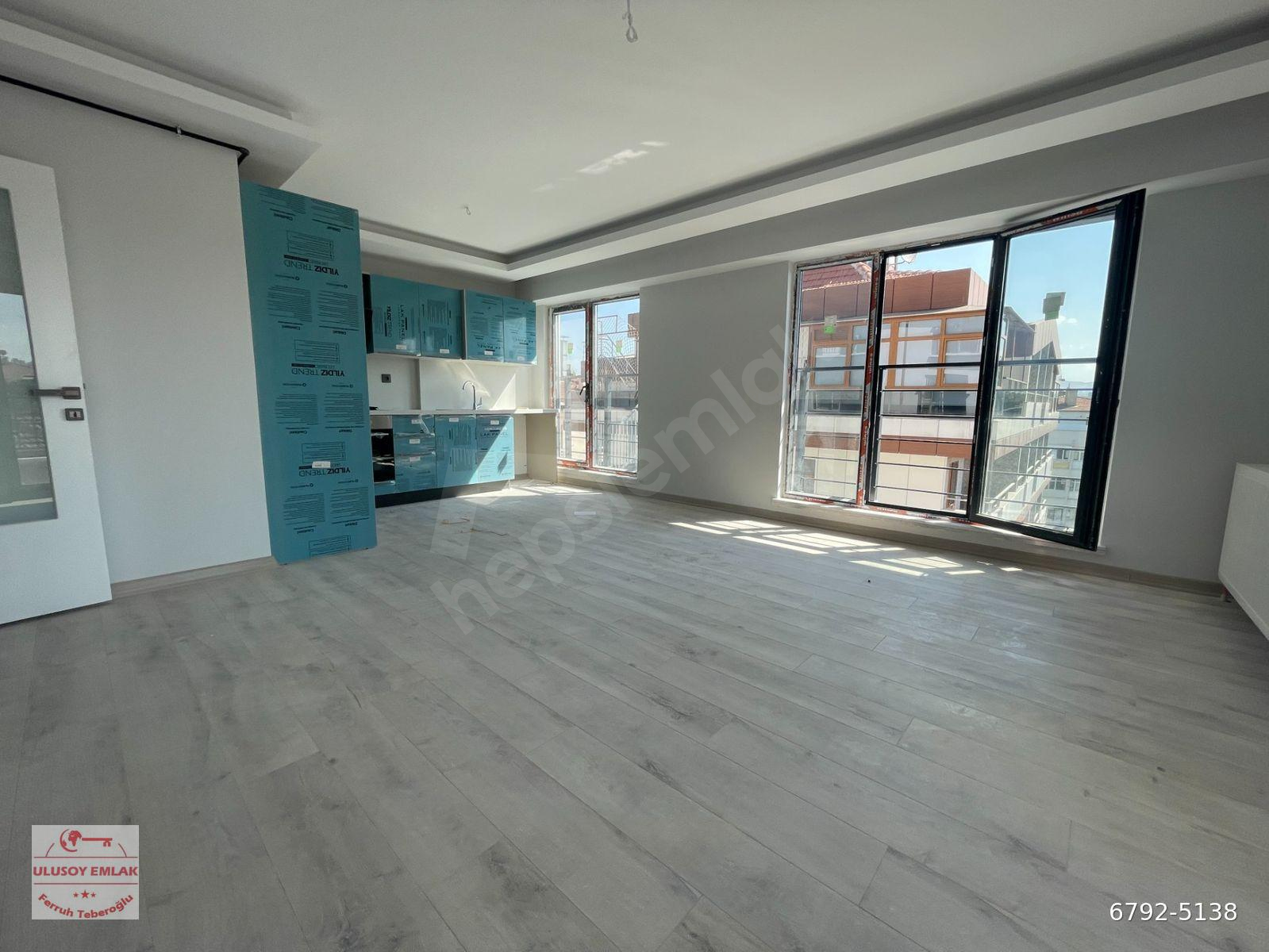 Bahçelievlerde 4+1 Dubleks Kombili 2 Banyolu Kombili Metro Yakını