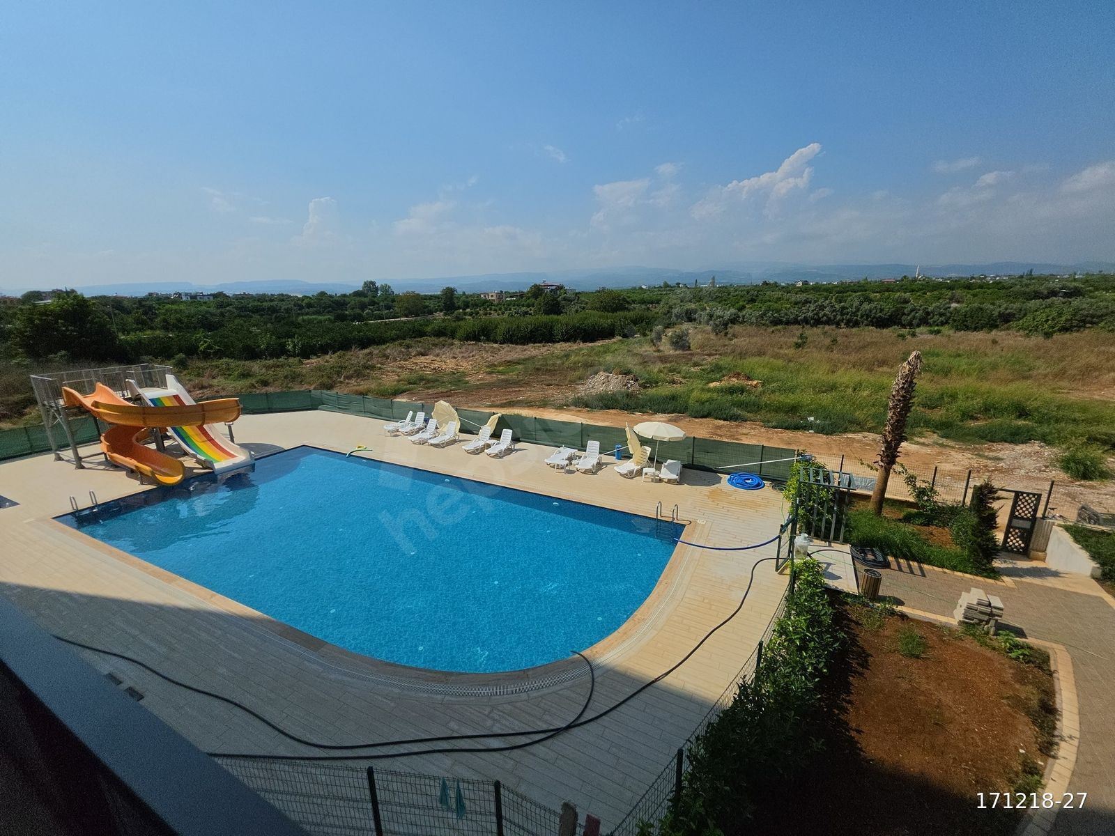 MERSİN ERDEMLİ TÖMÜKTE EŞYALI 1+1 SATILIK DAİRE