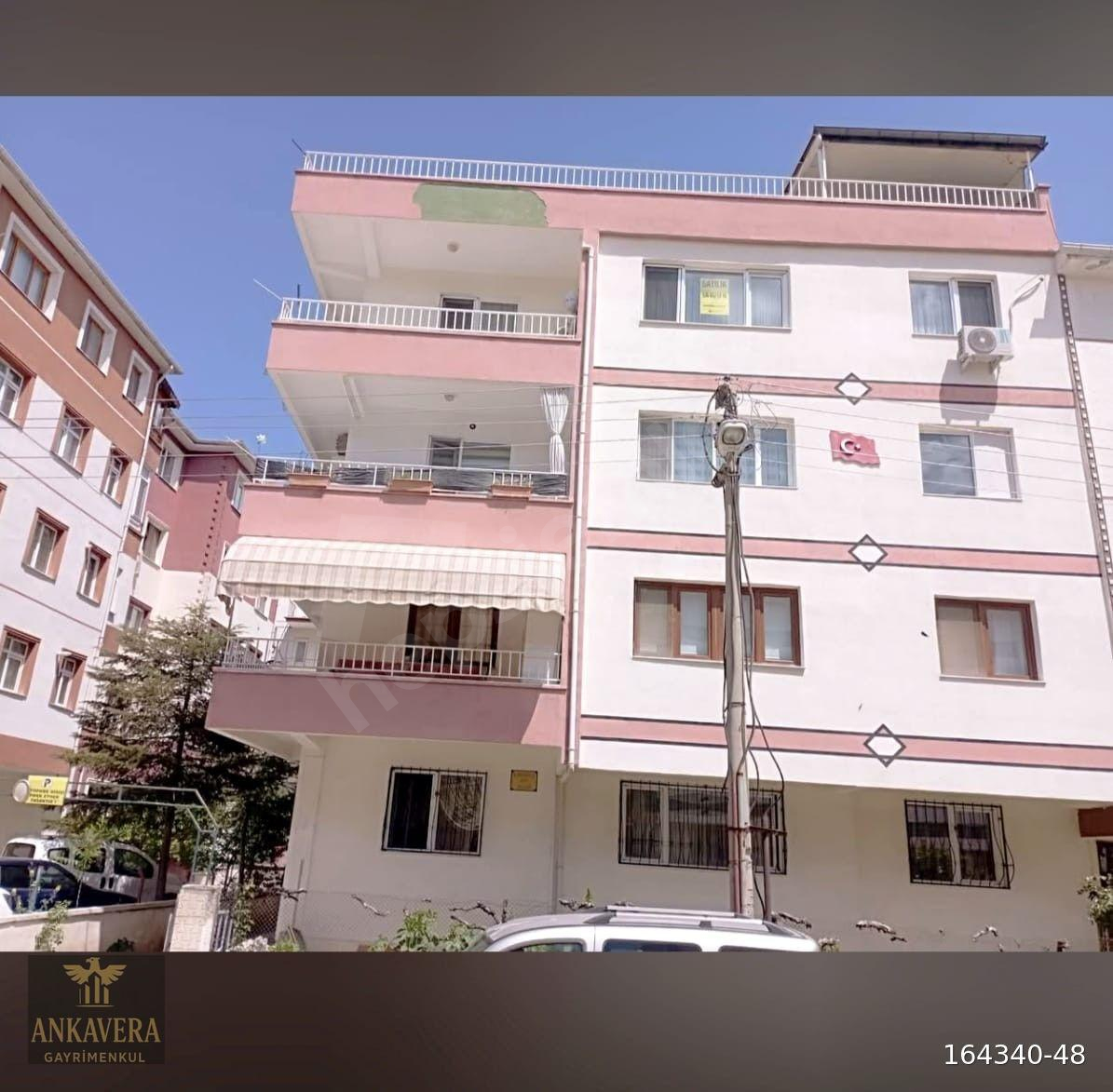 ANKAVERA GAYRİMENKULDEN PLEVNE MAHALLESİNDE LÜKS YAPILI TERASLI DUBLEX DAİRE 5+1 240 M2