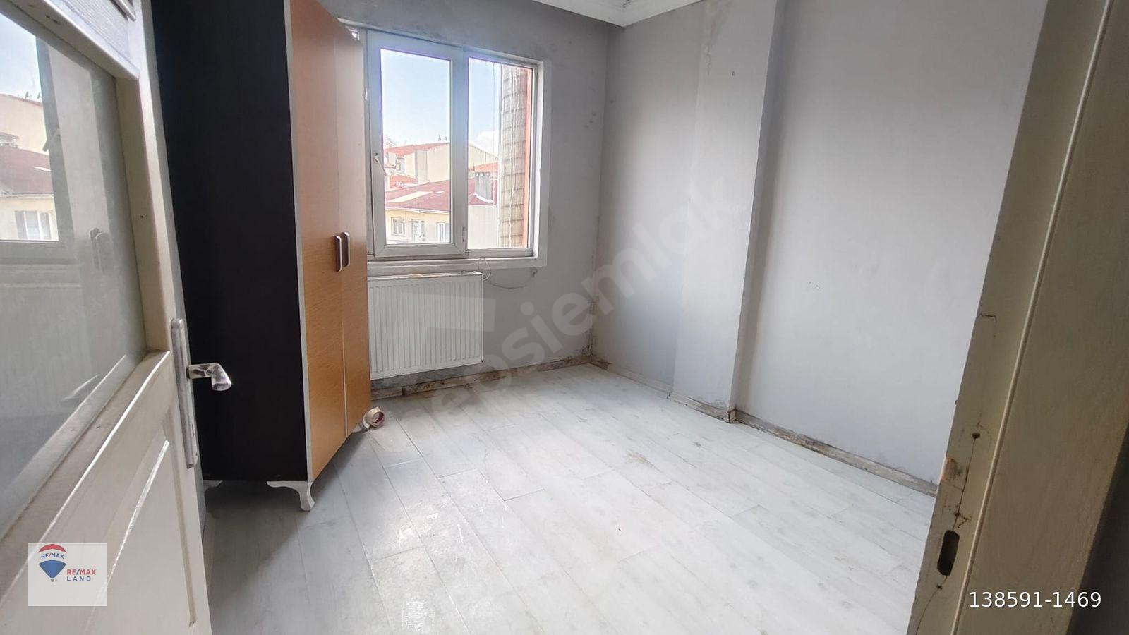 RE/MAX LAND | Çorluda Geniş Teraslı Dubleks Daire