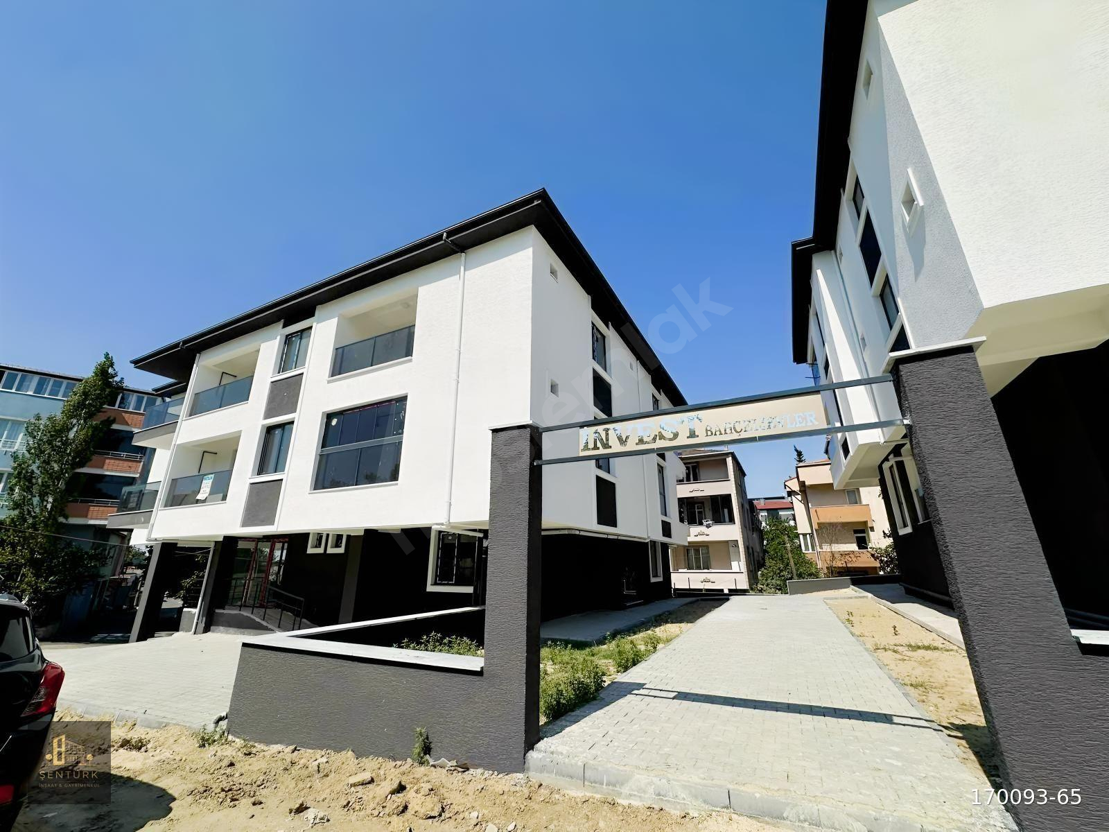 FIRSAT DAİRE / FEN BİLİMLERİ KOLEJİ YANI / SIFIR / ARAKAT / 1+1