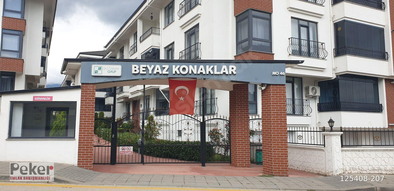 ALPAĞUT MAHALLESİ BEYAZ KONAKLAR SİTESİNDE BİREYSEL GARAJLI 3+1 KİRALIK DAİRE