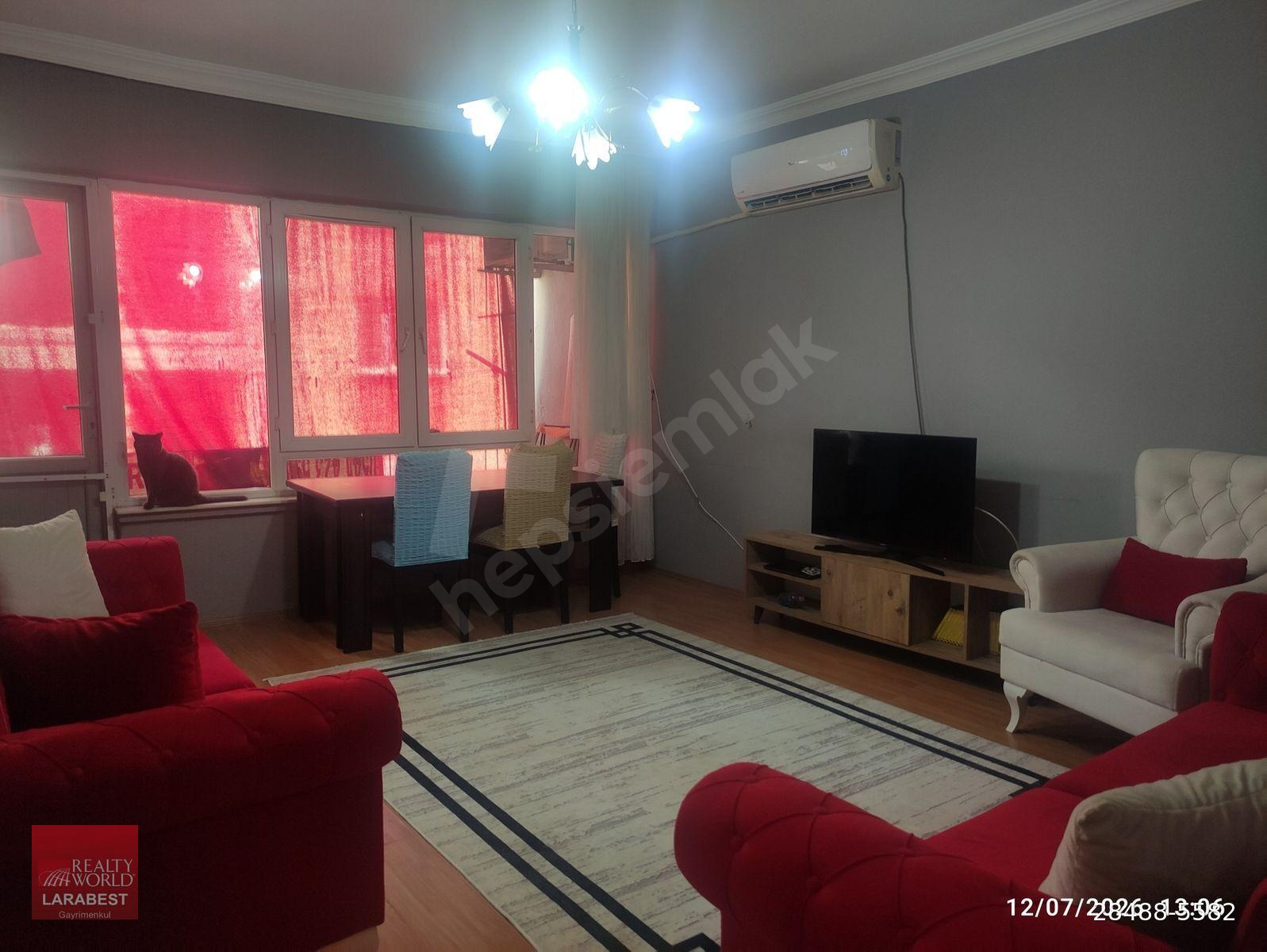 Güllük Cad., Deniz Mahallesi Ara Kat Eşyalı Satılık 2+1