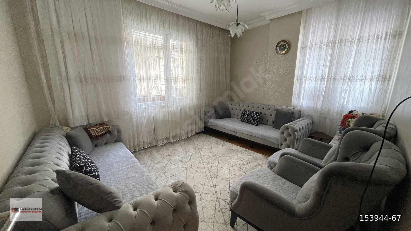 METROBÜSE YAKIN 3+1 FERAH DAİRE