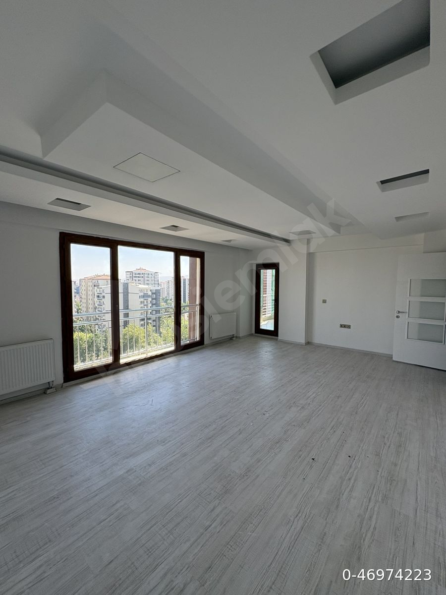 75 CADDE ÜZERİ 4+1 KİRALIK DAİRE