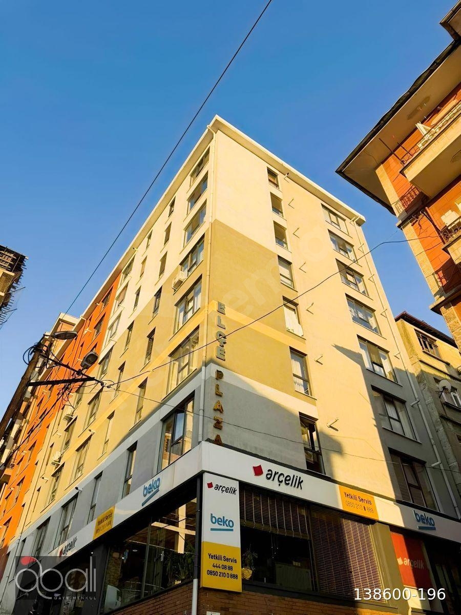 ABALI'DAN ŞEHRİN MERKEZİNDE YENİ BİNADA SATILIK 2+1