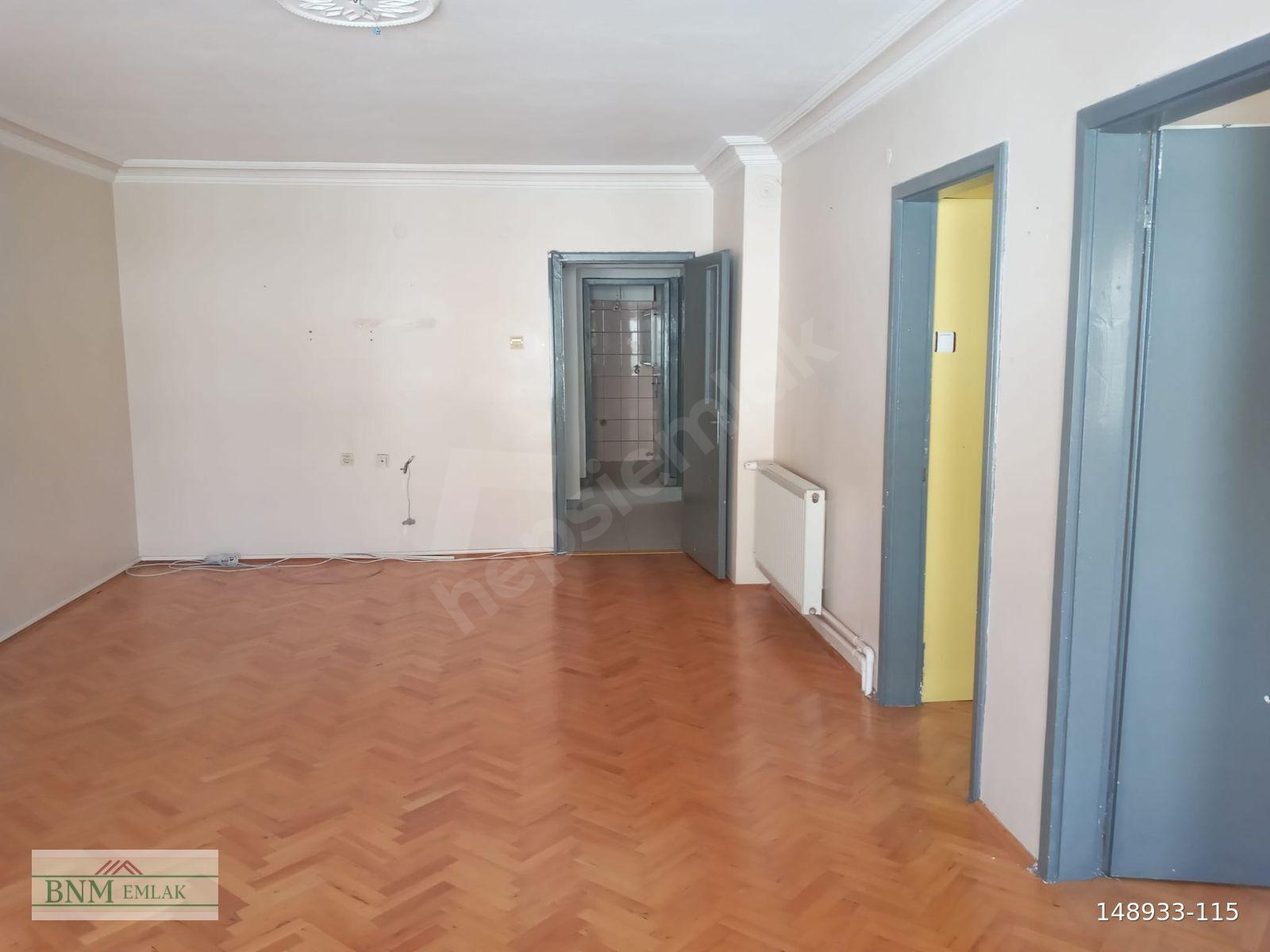 ABİDİNPAŞA DİKİMEVİ METRO YAKINI SATILIK DAİRE 3+1