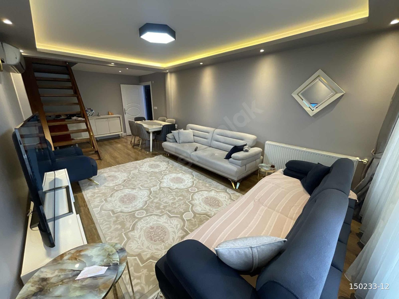 BİNGÖL SOKAKTA - (3+2) - ÇİFT BANYO - WC - 160 M2 - TERASLI