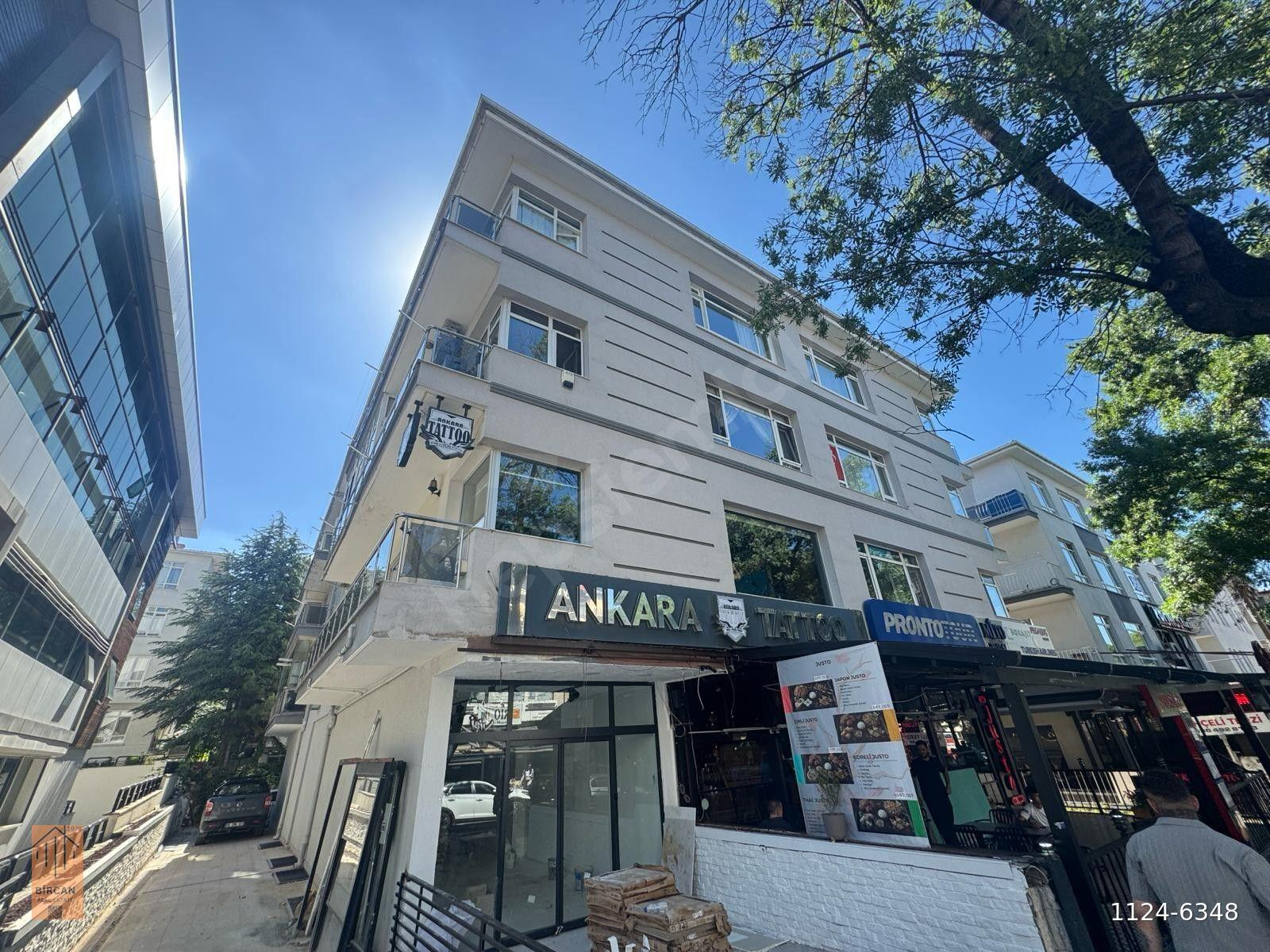 BİRCAN'DAN 7.CADDE'DE 2.KAT ARKA 3+1 110m² KOMBİLİ AÇIK OTOPARKLI DAİRE
