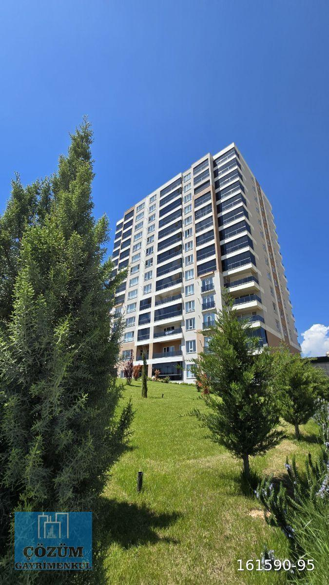 ÇÖZÜM'DEN MAVİŞEHİR 3 TE SATILIK 2+1 DAİRE...