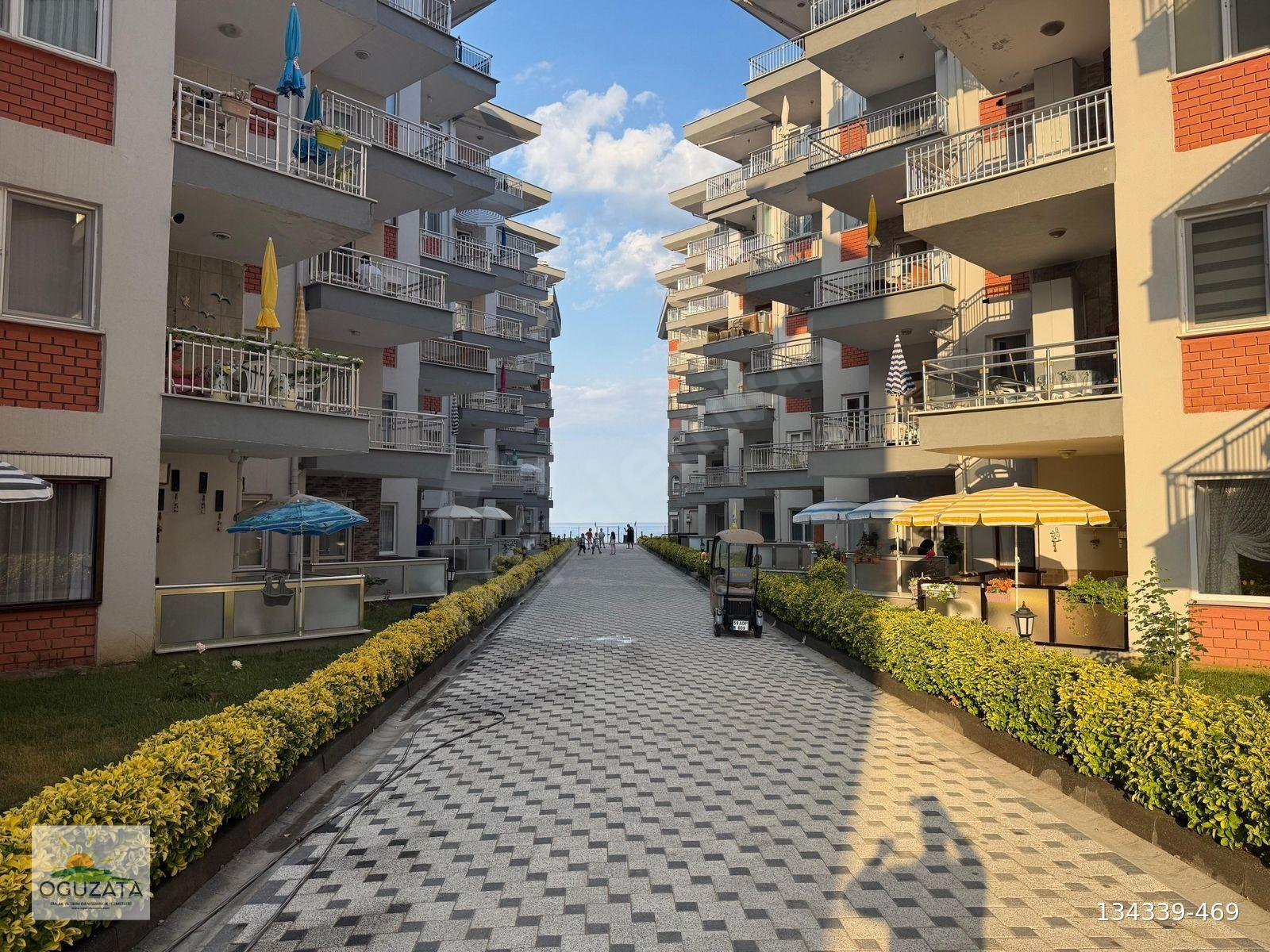 OĞUZATA'dan KUMBAĞ'da ERMER SİTESİNDE EŞYALI 2+1 DAİRE