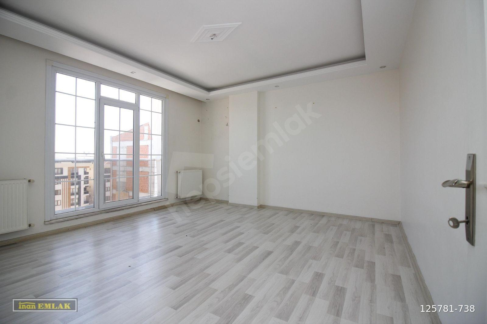11 YILLIK BİNADA ULUBATLI HASAN CADDESİ YAKINI 2+1