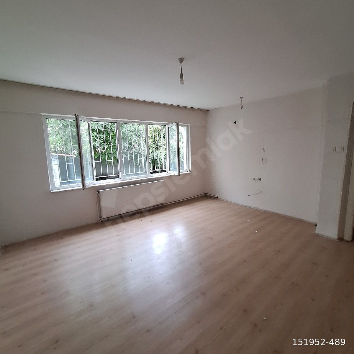 MERKEZDE ZEMİN KAT 2+1
