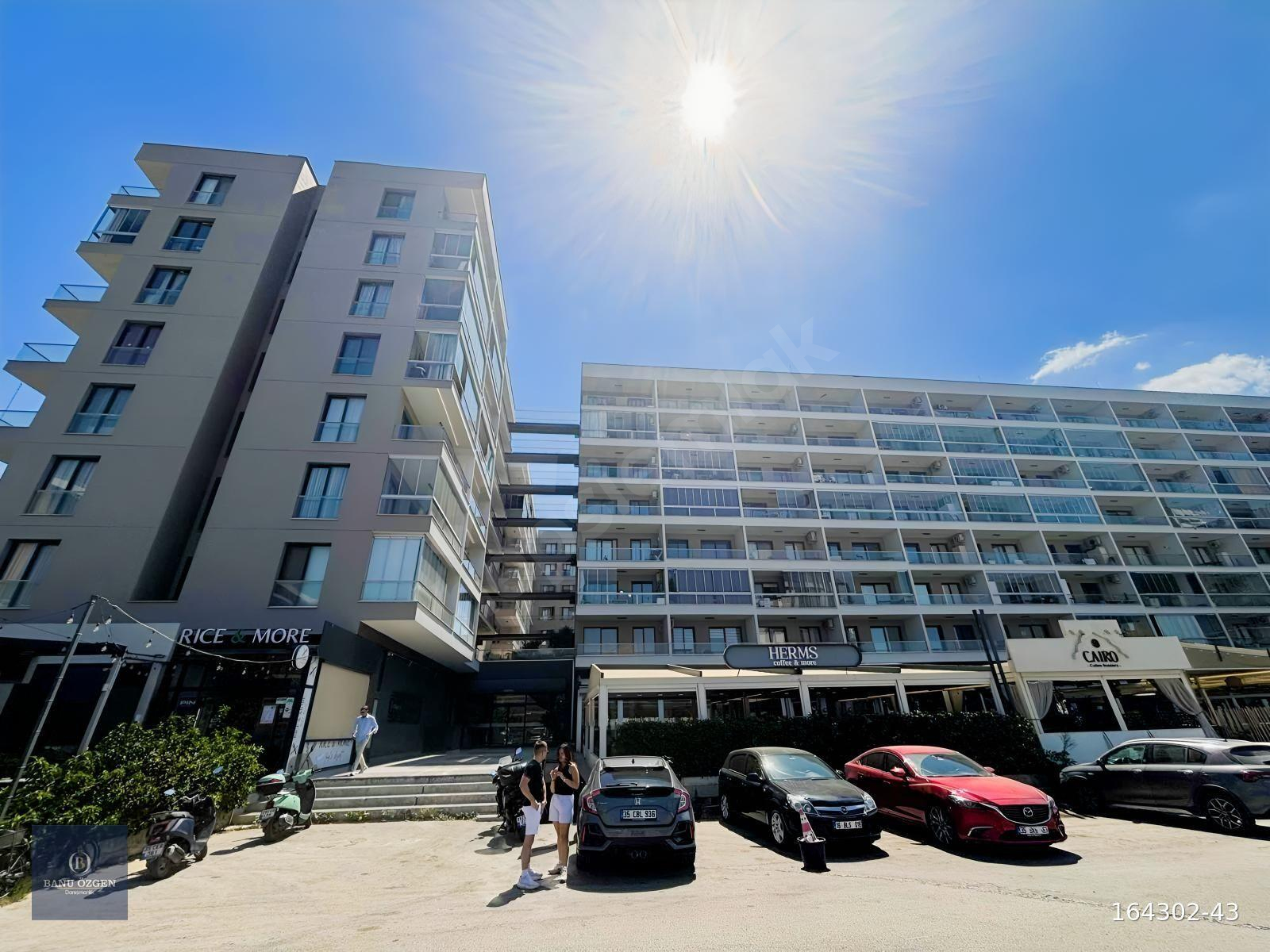 TRADEMARK STUDIO BORNOVA SİTESİNDE FULL EŞYALI KİRALIK 1+1