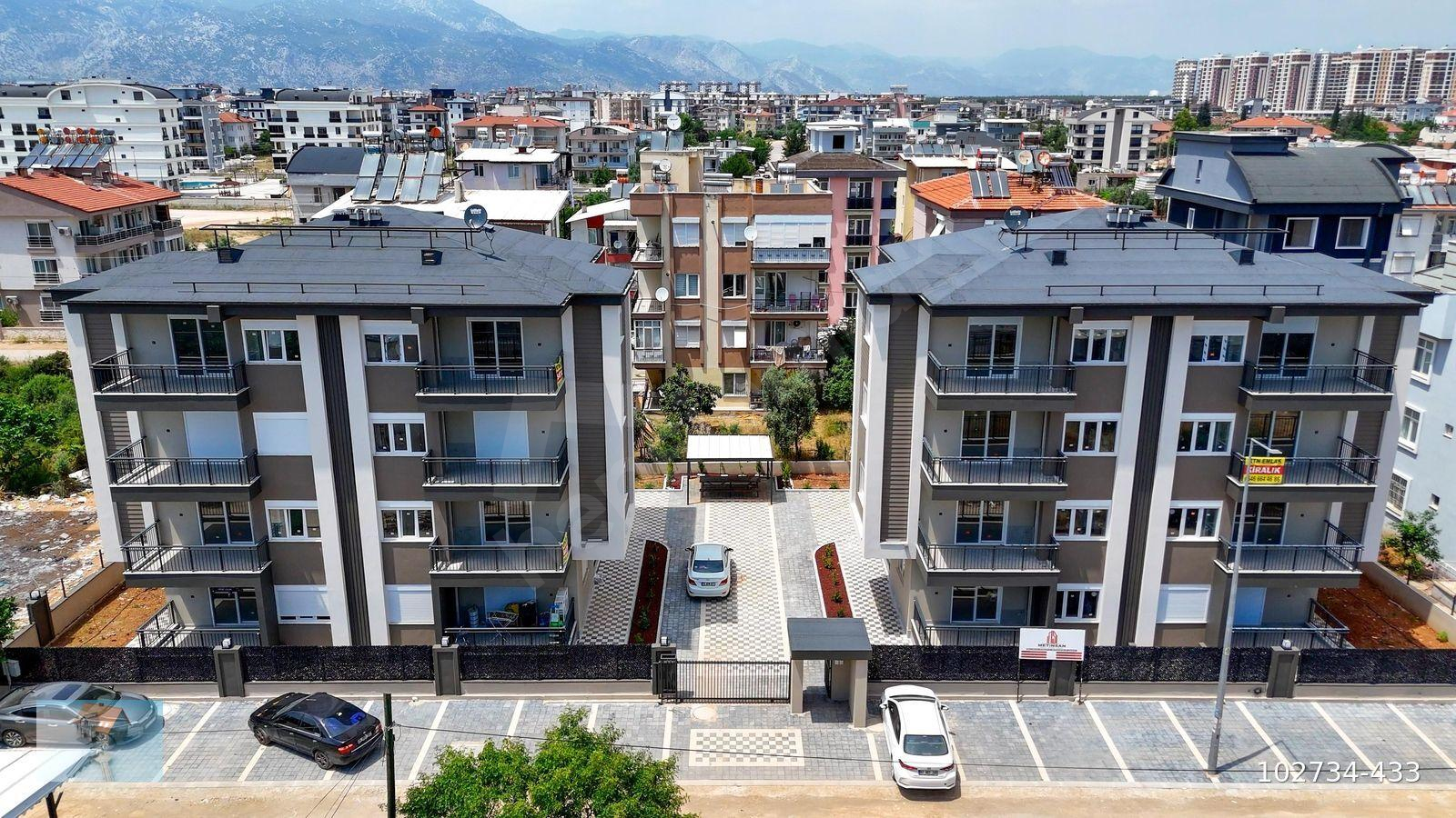YENİKÖYÜN MERKEZİNDE SİTE KONSEPTLİ DOĞALGAZLI 2+1 LÜX DAİRE