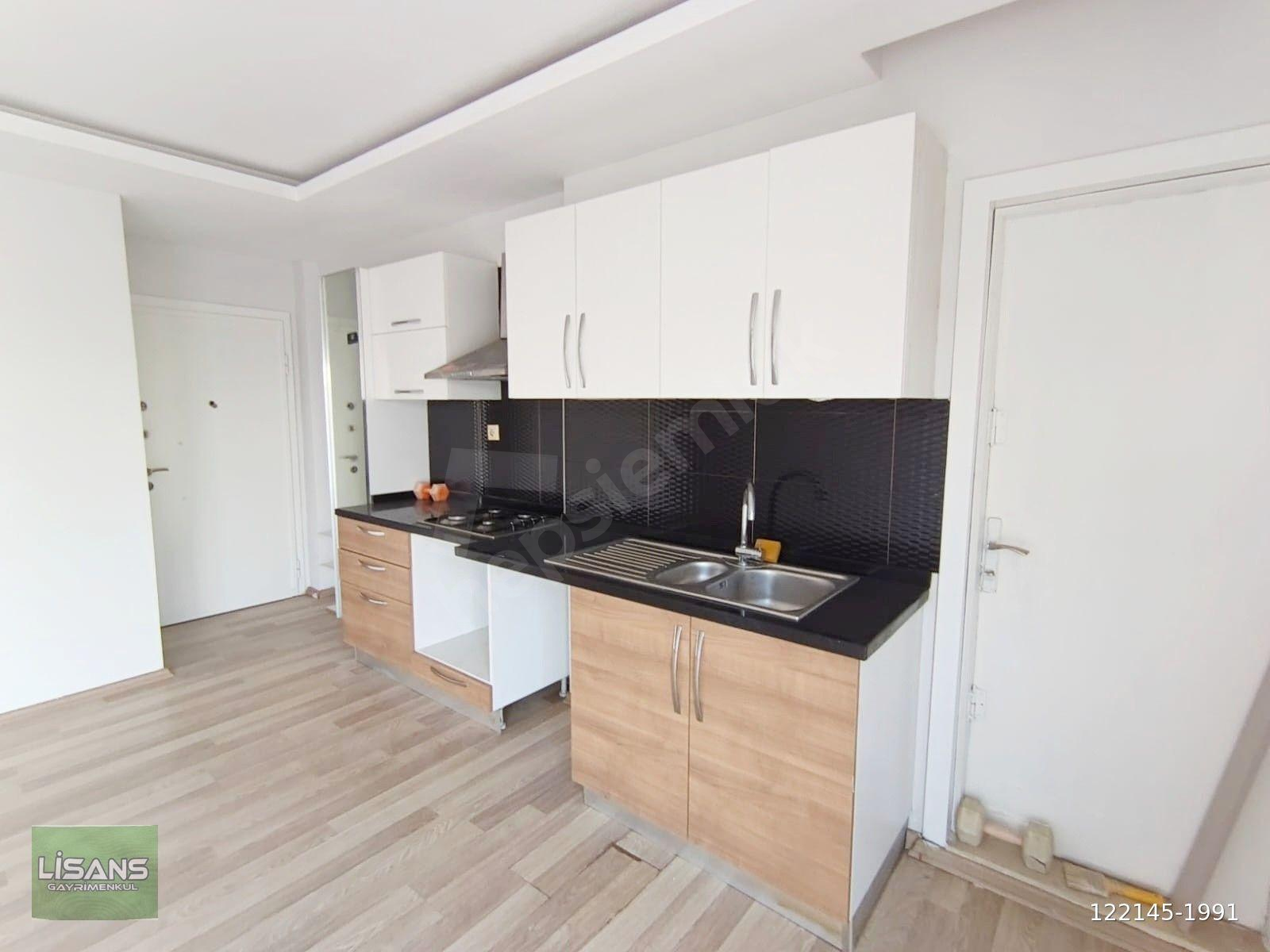 SEYHAN MAVİ BULVAR PINAR MAHALLESİNDE 2+1 GENİŞ BALKONLU UYGUN FİYATA 2+1 SATILIK DAİRE