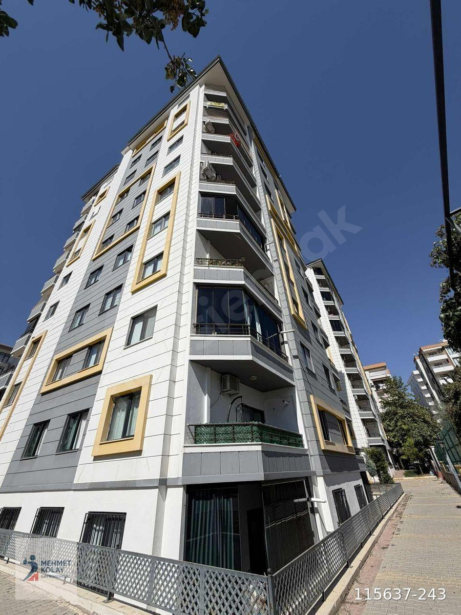 MEHMET KOLAY DAN SATILIK 2+1 SITE İÇİ ARAKAT DAİRE