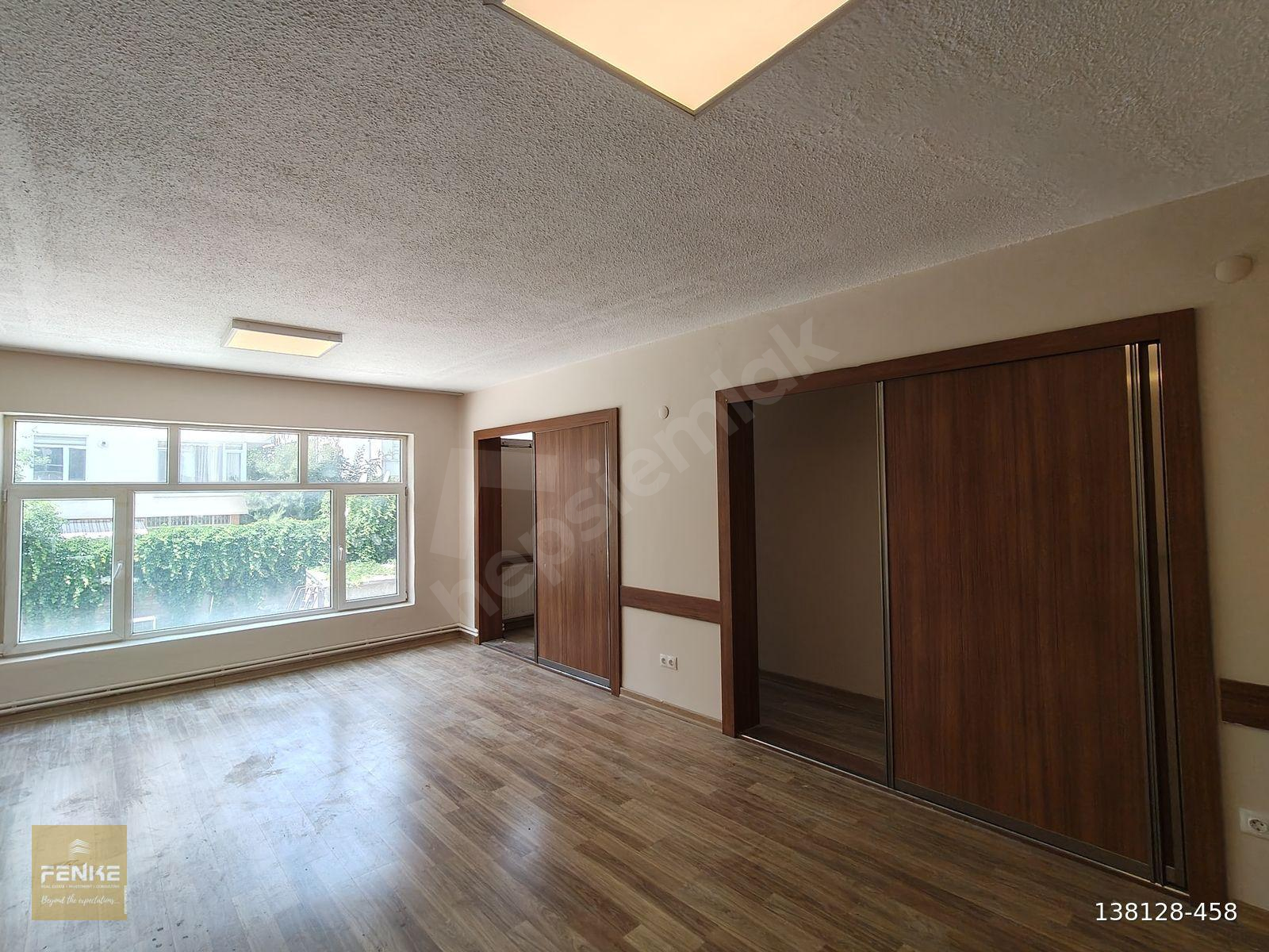 KIZILAY GMK BULVAR ÜZERİNDE,3+1,ASANSÖRLÜ, BOYALI,İŞYERİ (DAİRE)
