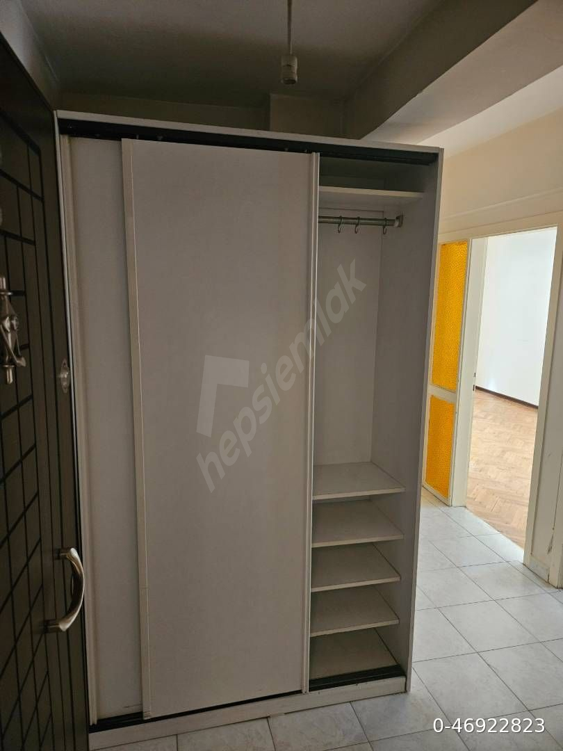 Dikmen Polisevi karşısında 3+1 Kiralık Daire