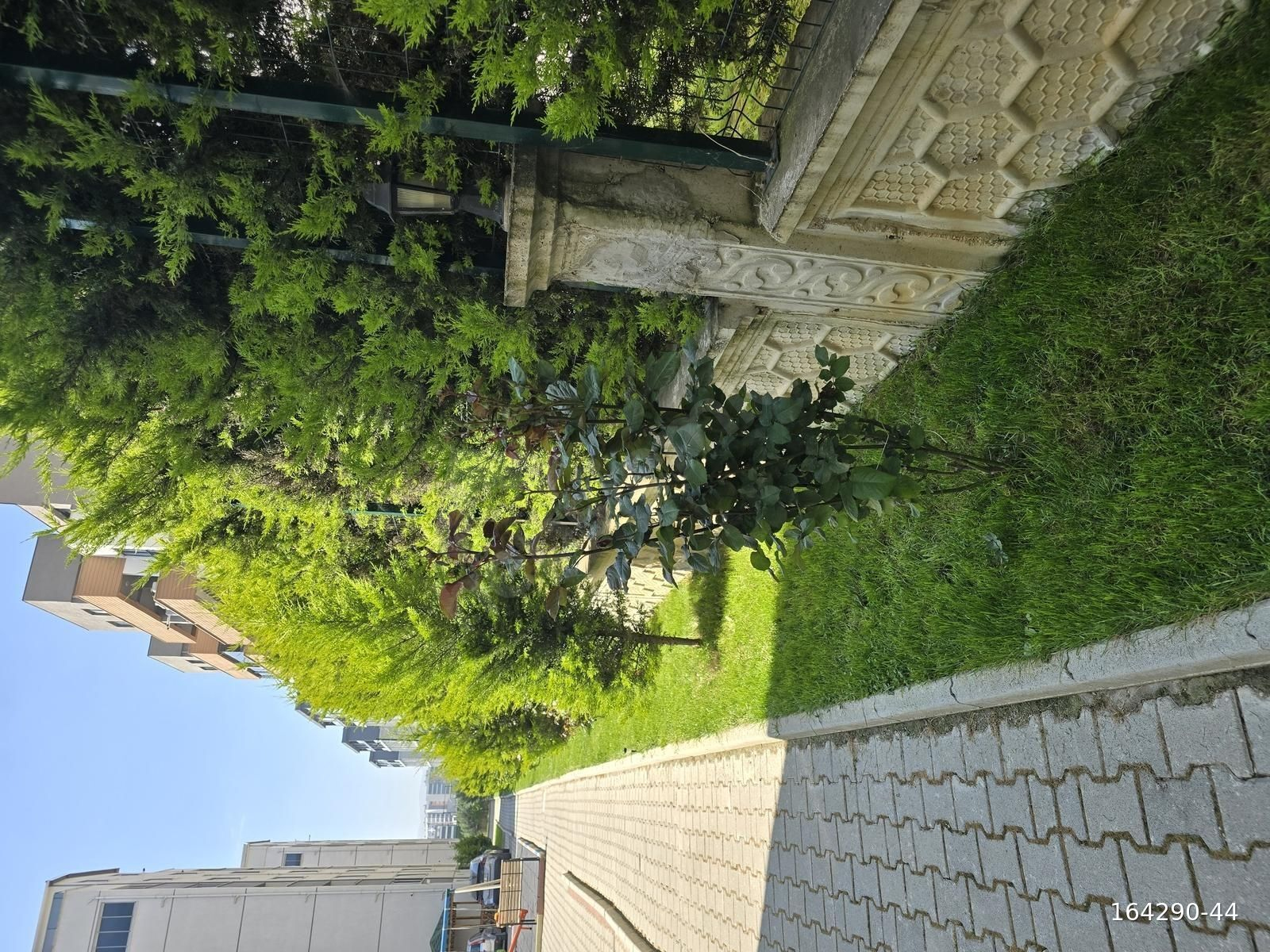 NİLÜFER BALKANDA BULVARA YÜRÜME MESAFESİNDE ARA KAT SİTE İÇİ 3+1