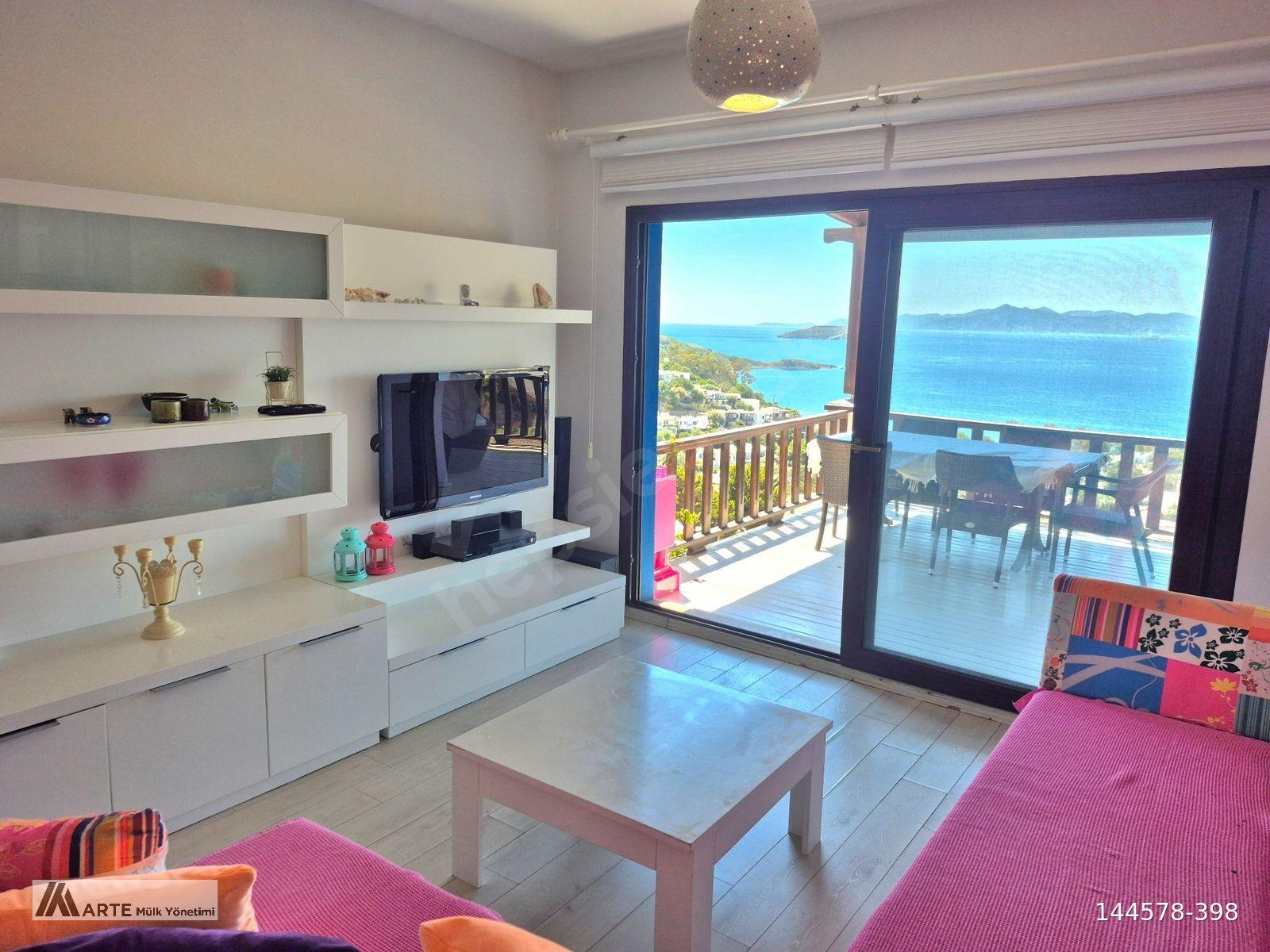 Bodrum Gümüşlük'te Haziran'da Kiralık Deniz Manzaralı Daire