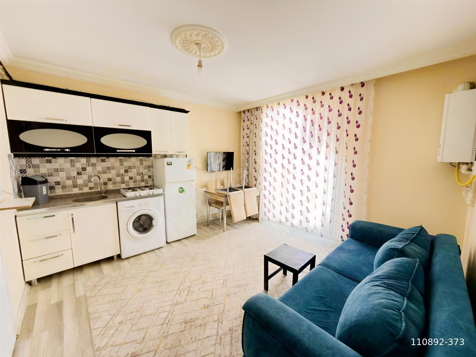 MEVSİM EMLAKTAN ÇARŞI MERKEZDE KİRALIK 1+1 EŞYALI DAİRE