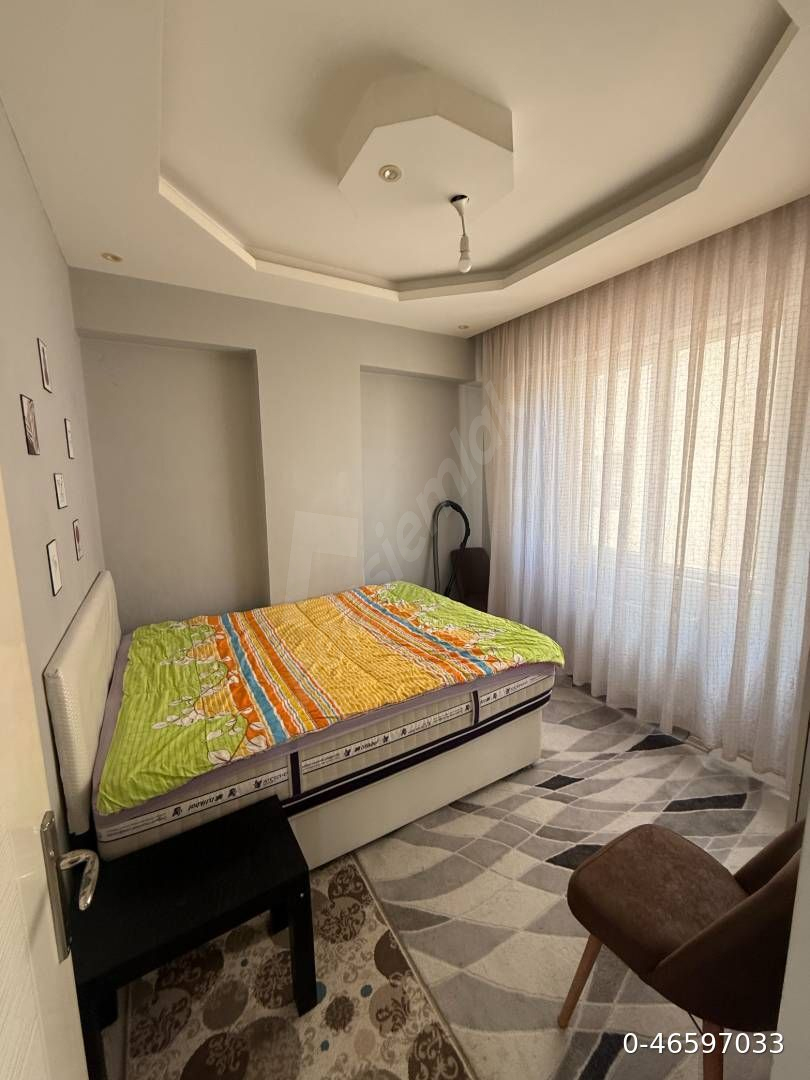 35LİK CADDE SAHİBİNDEN ACİL SATILIK 1+1 DAİRE YATIRIMLIK
