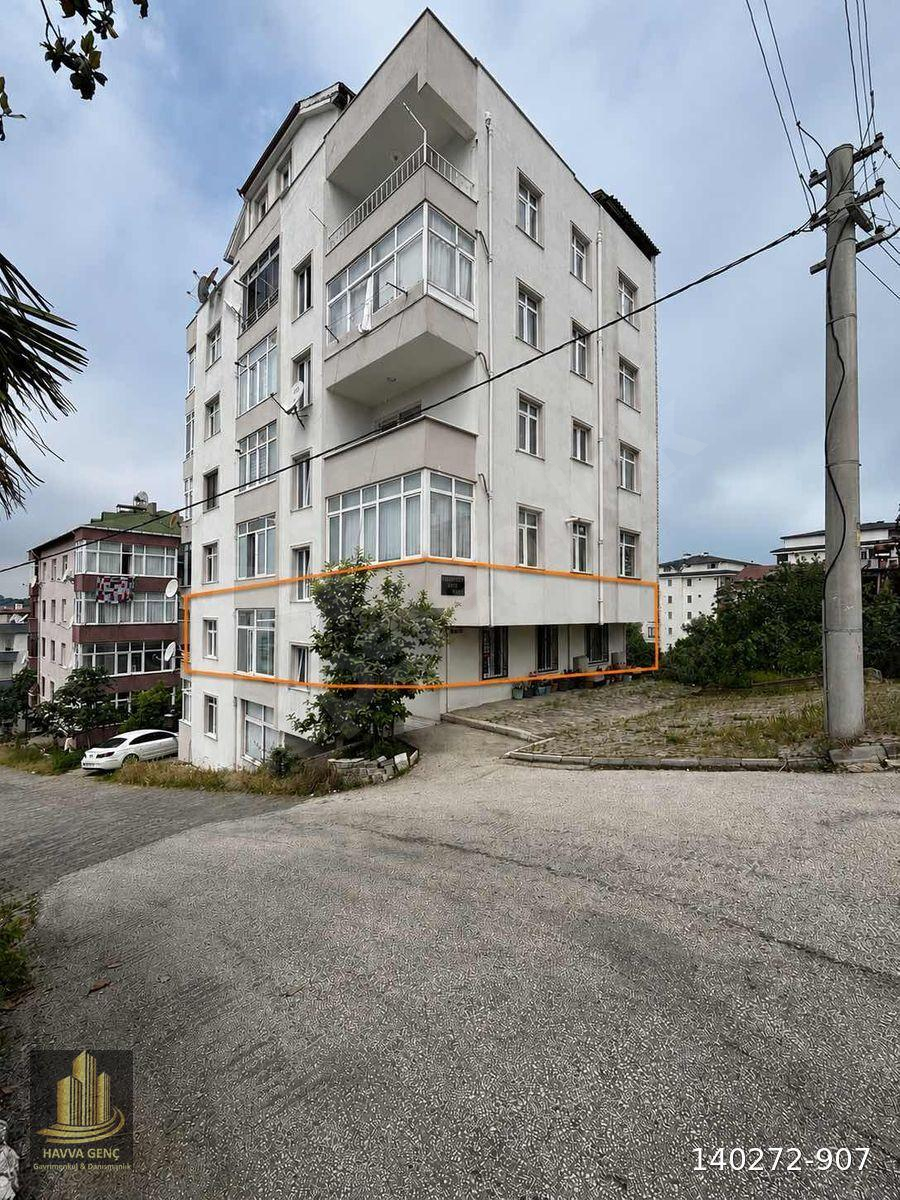 HAVVA GENÇ GAYRİMENKUL''DEN AKÇAKOCA'DA SATILIK 5+1 DAİRE