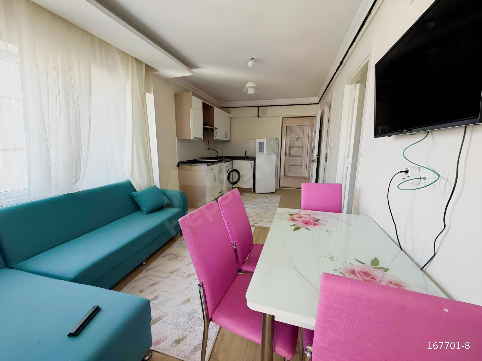 SATILIK VADİ REZİDANSTA 2+1 EŞYALI KÖŞE DAİRE ARA KAT