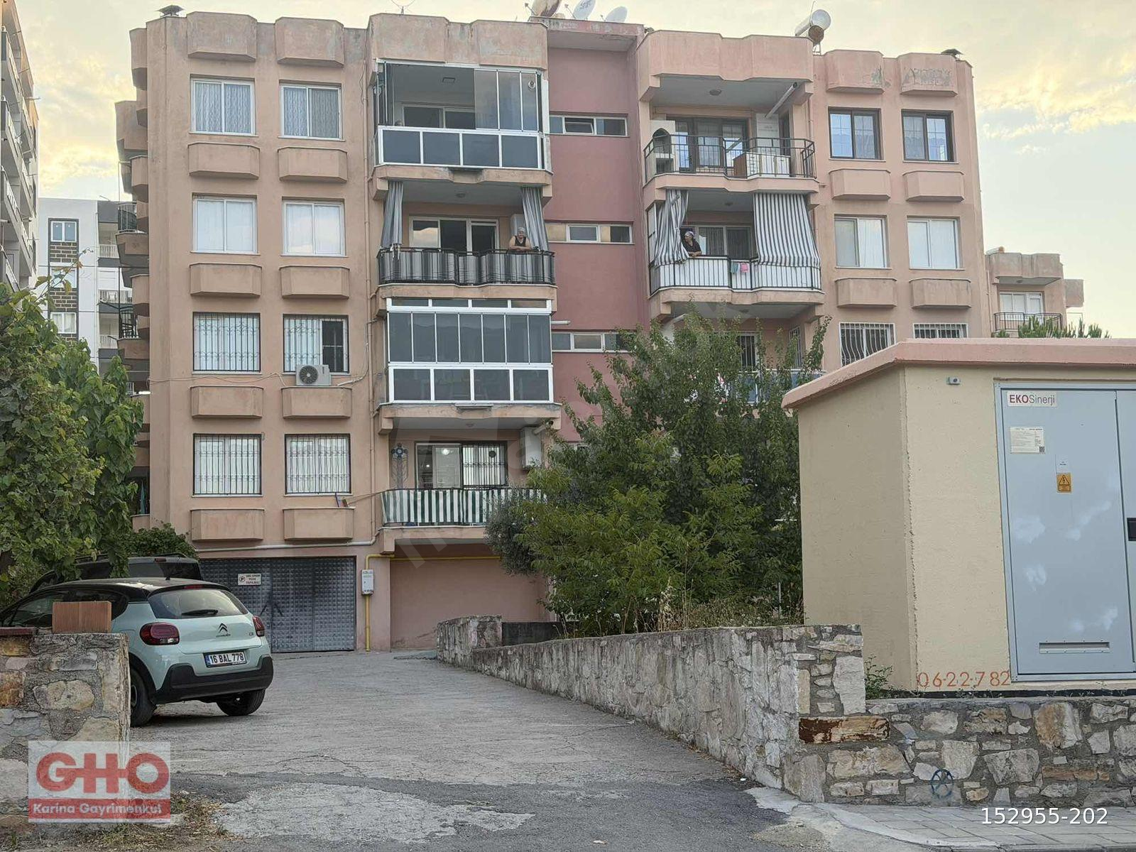 Yenikent' te site içi geniş ferah arakat 3+1