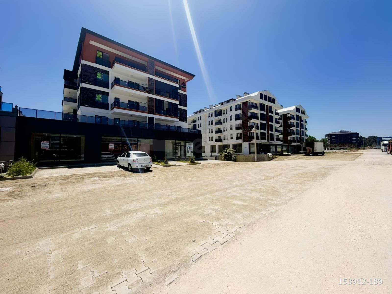 KILIÇARSLAN-BORAZANLAR ARASI 2+1 GENIŞ DAİRE--GENIŞ BALKON TERAS
