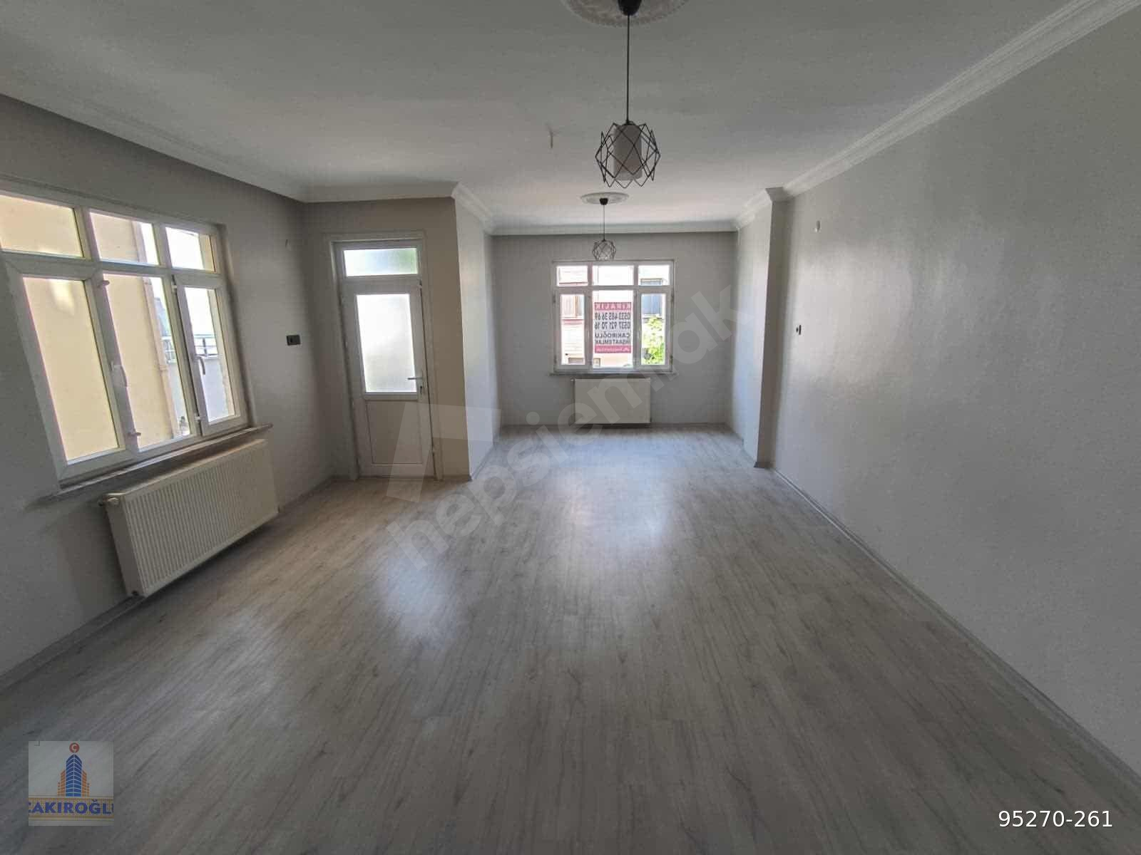 MARMARAYA YÜRÜME MESAFESİNDE KİRALIK GENİŞ 2+1 ARA KAT BALKONLU