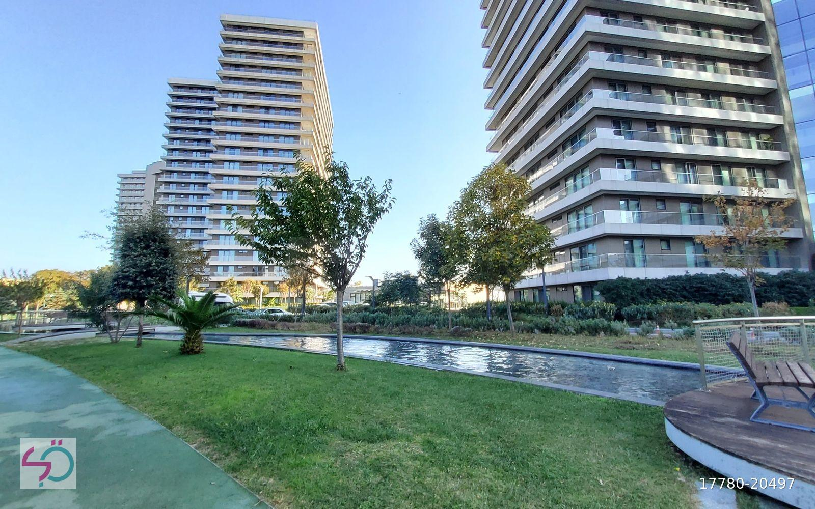 ŞEBNEM ÖZGÜLDEN YALI ATAKÖYDE DENİZ MANZARALI SATILIK 3+1 DAİRE