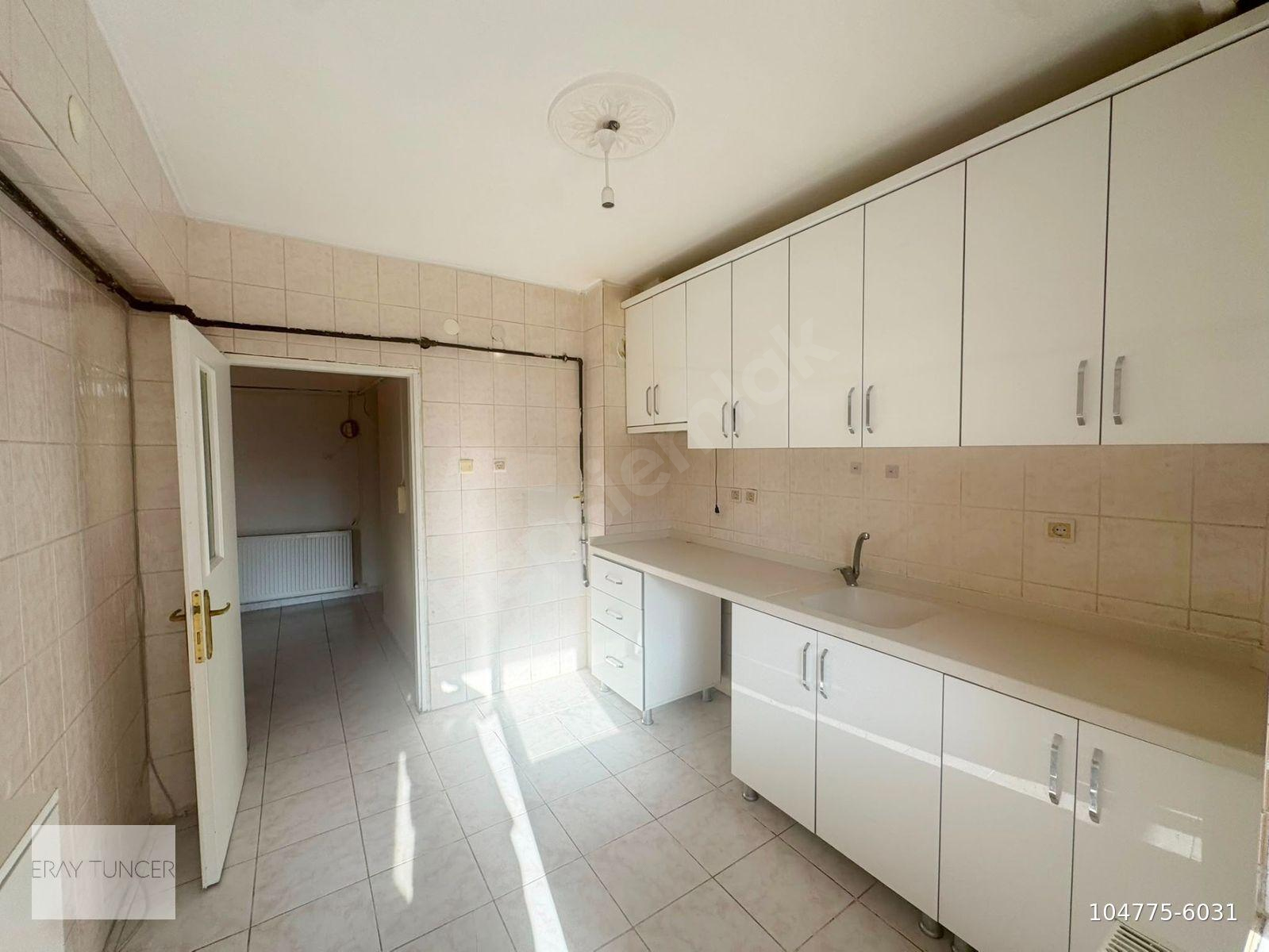 Kutlu Mahallesi’nde Ön Cephe 3+1 Ferah Ara Kat Kiralık Daire
