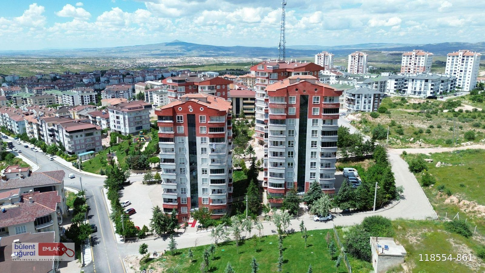 2000 EVLER MAH.DE SULTANPARK'DA İÇİ FUL YAPILI KİRALIK 4+1 DAİRE