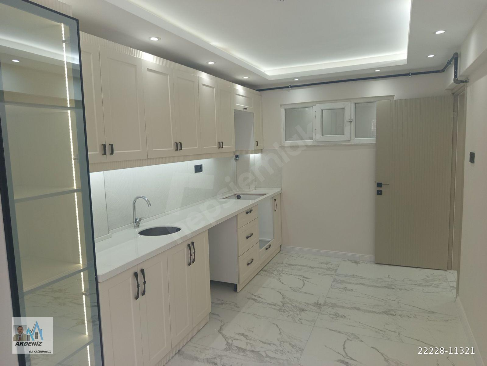 Akdeniz Emlak'tan Satılık Şehzadeler İlç Şehitler Mah 3+1 120 m2 Daire