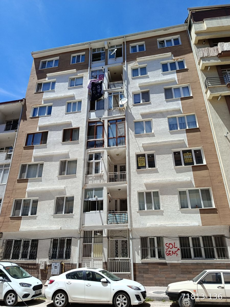 AKARBAŞI MAH. ANADOLU HASTANESİ YAKINI SATILIK 3+1 MSD ARA KAT