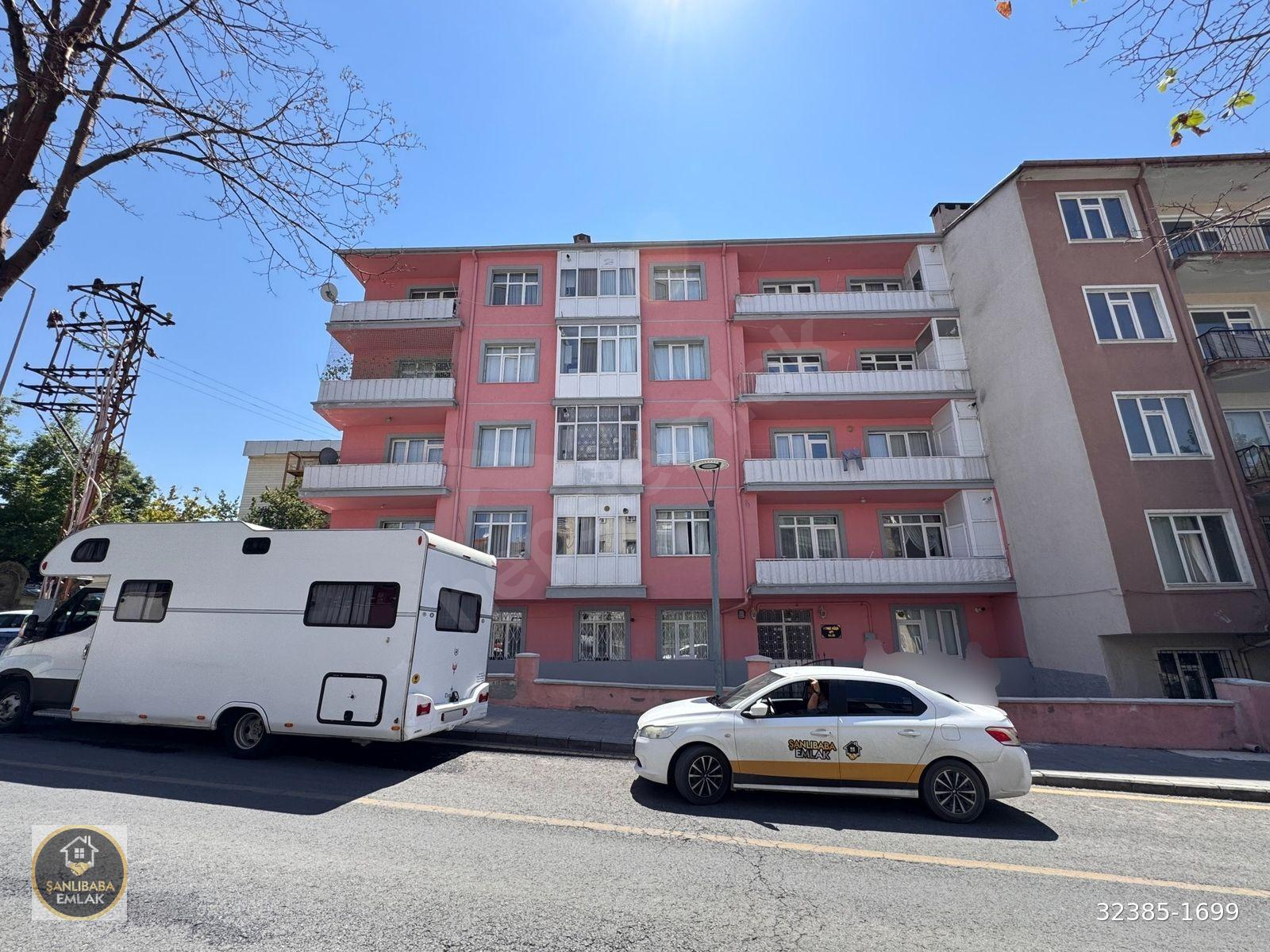 ŞANLIBABA EMLAK'TAN MERKEZİ KONUMDA KİRALIK 3+1 DAİRE