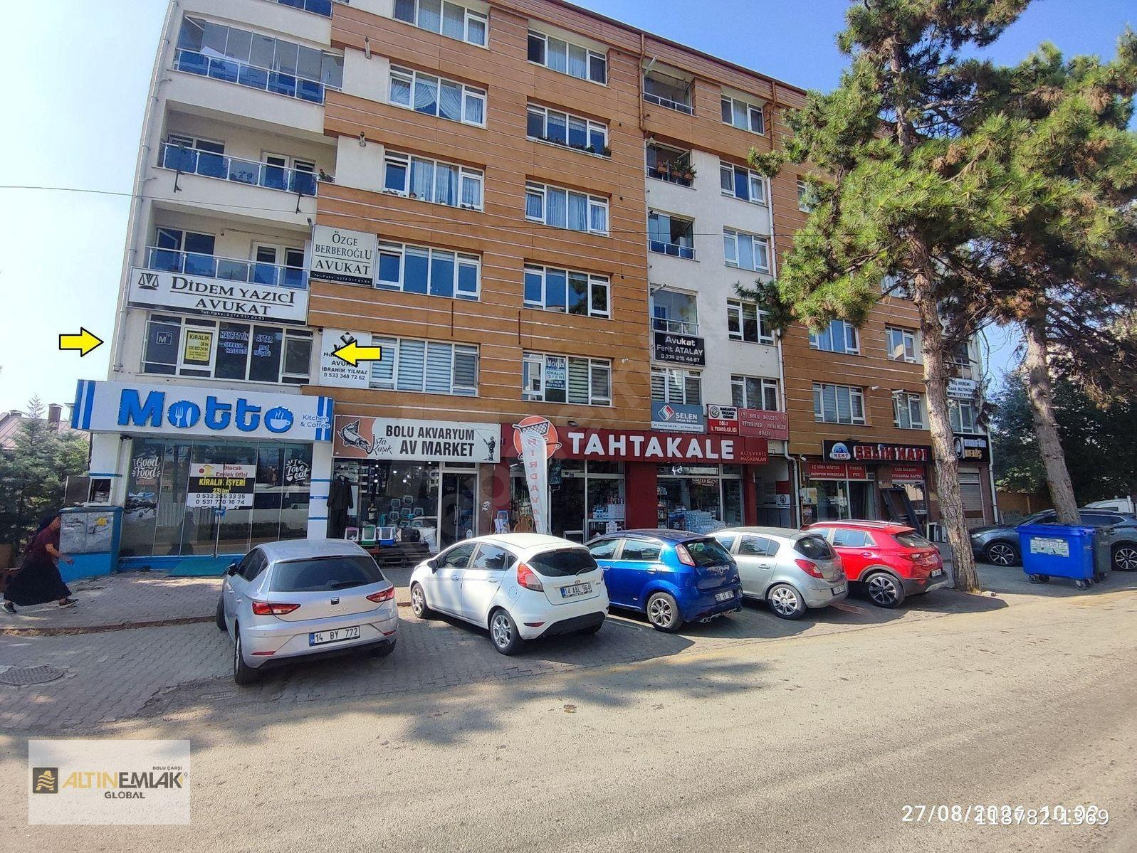 Bolu BORAZANLAR Mah. Hürriyet Cad. Cepheli Mutfak Ayrı 1+1 Kiralık Daire - Ofis