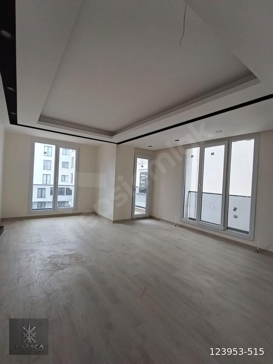 Şükrübeyde, 2+1 Metrobüse Sıfır, Binada SON Daireler