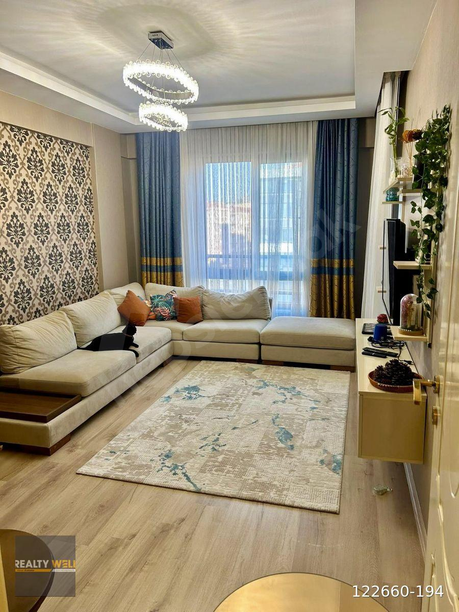 Binevler'de Satılık 2+1 Daire Üniversite ve Tramvaya Yakın