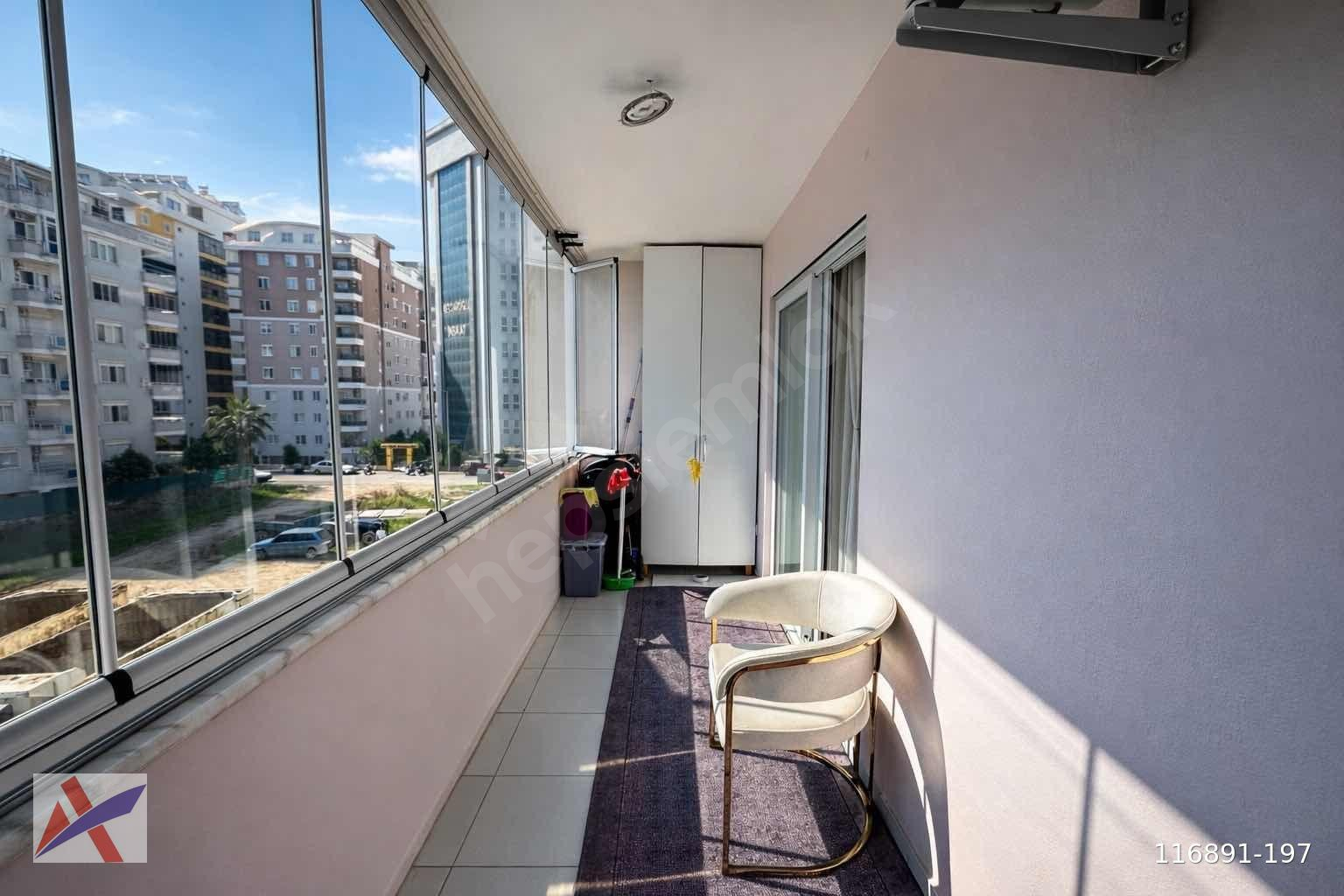 MAHMUTLAR'DA LÜX EŞYALI SATILIK 1+1 DAİRE