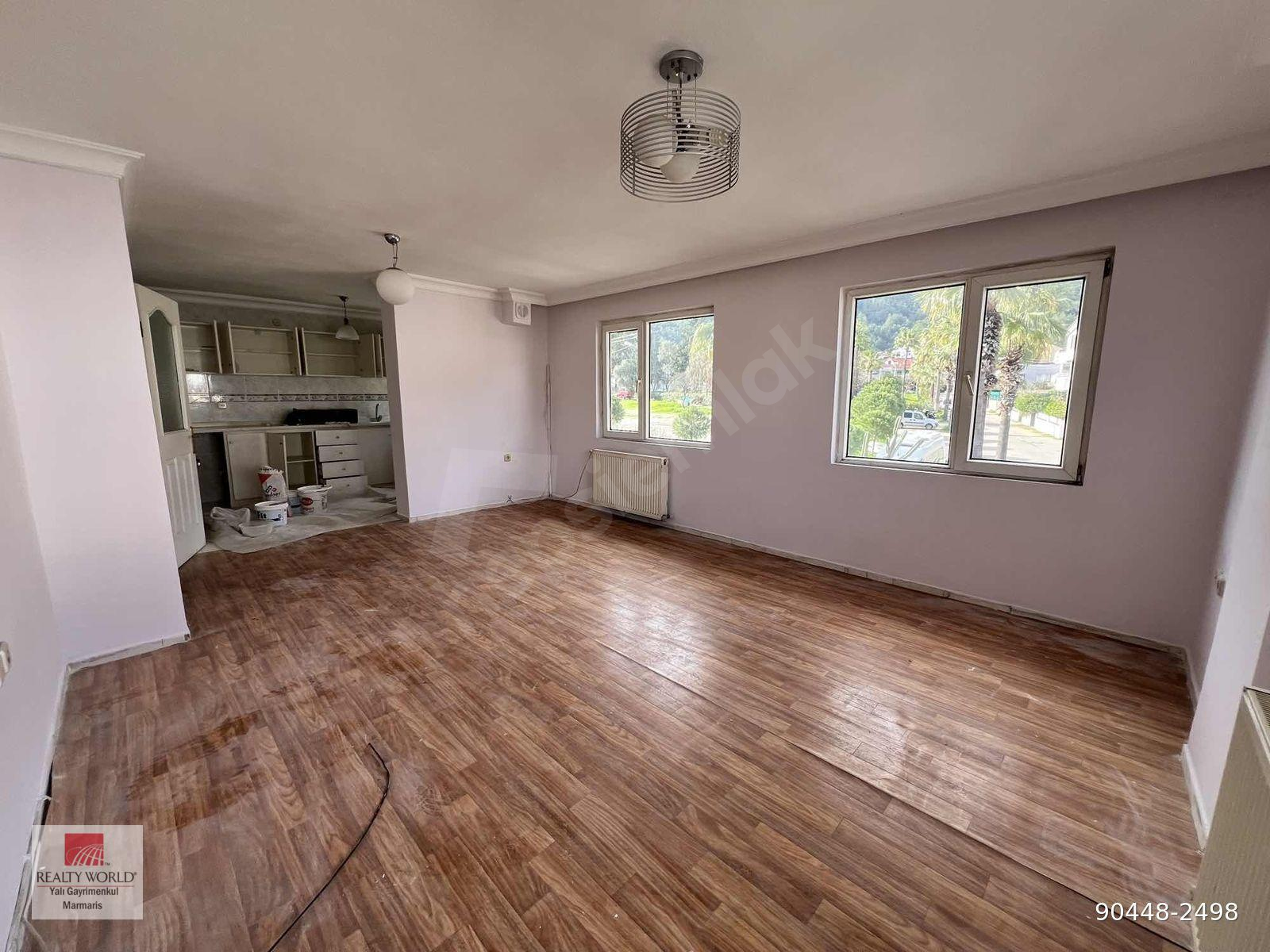 ARMUTALAN MAHALLESİ'NDE 2+1 GİYİNME ODALI DAİRE